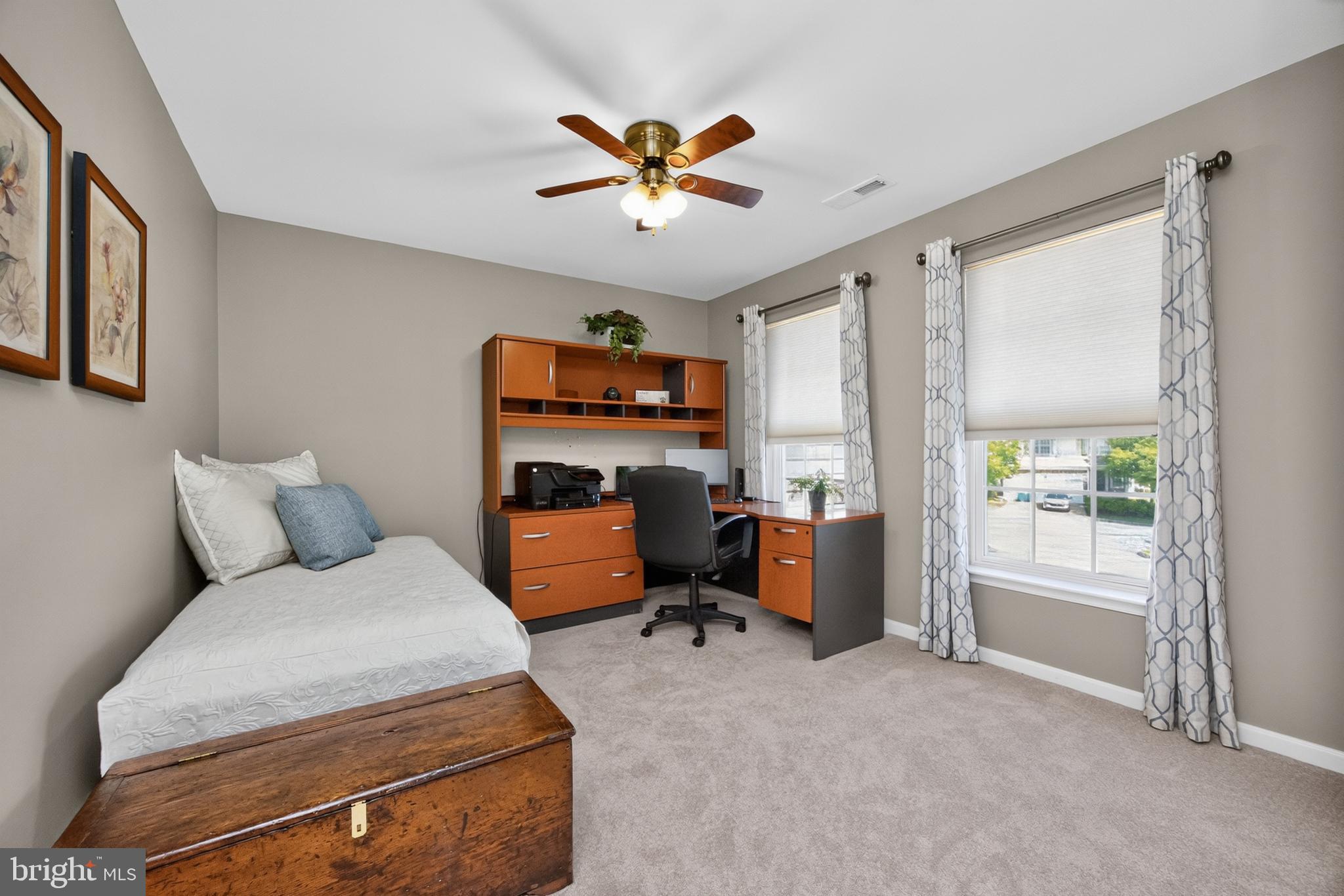 LONGFORD CROSSING - Residential