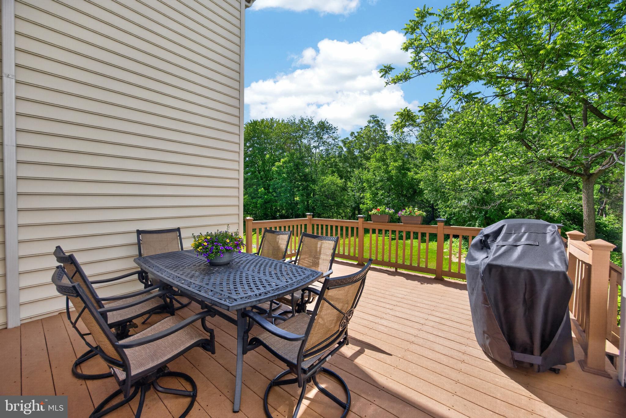 LONGFORD CROSSING - Residential