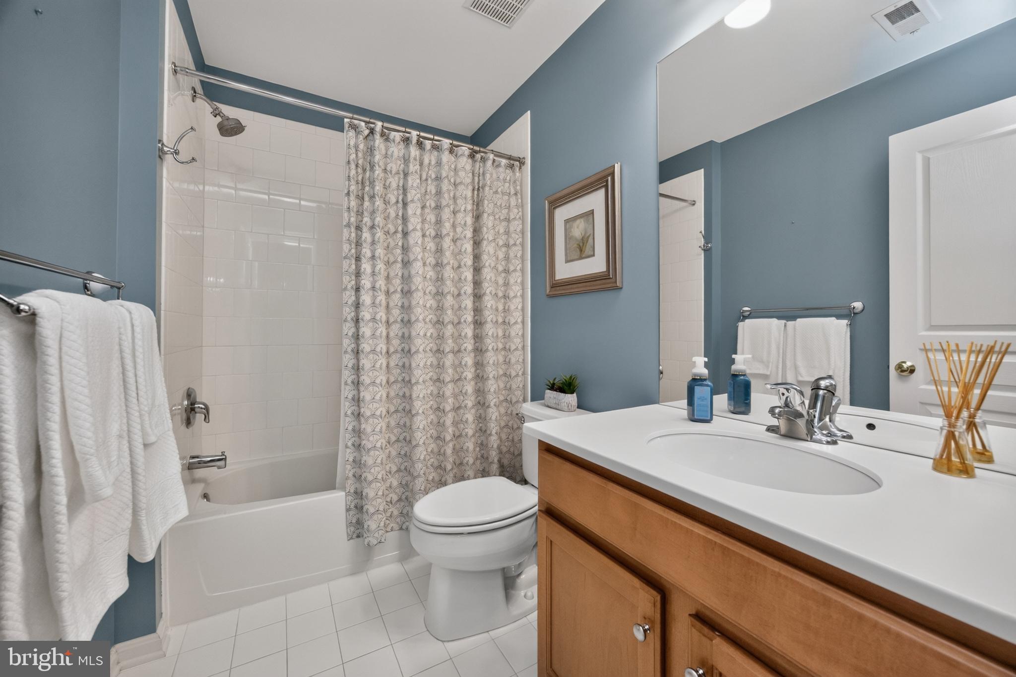 LONGFORD CROSSING - Residential
