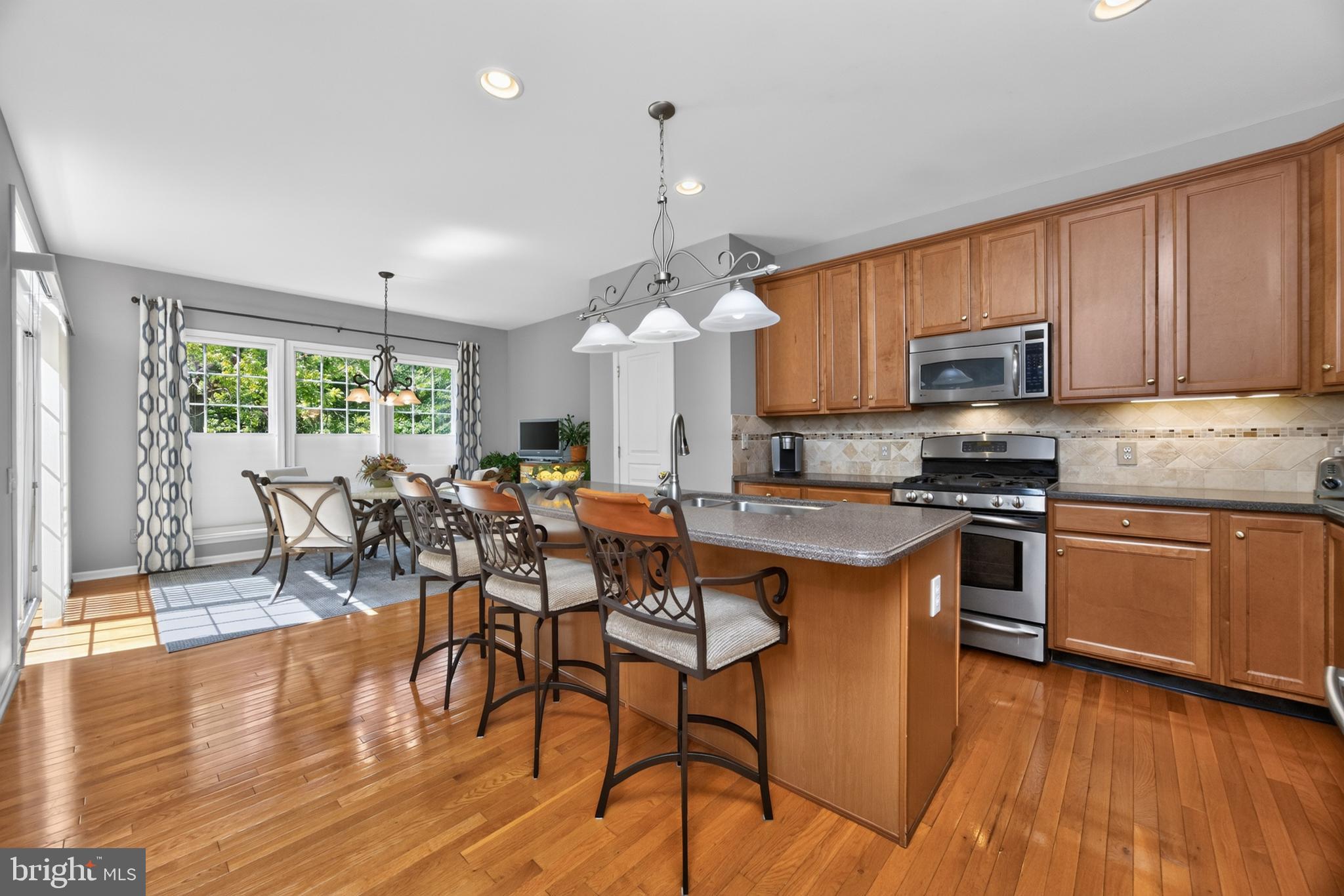 LONGFORD CROSSING - Residential