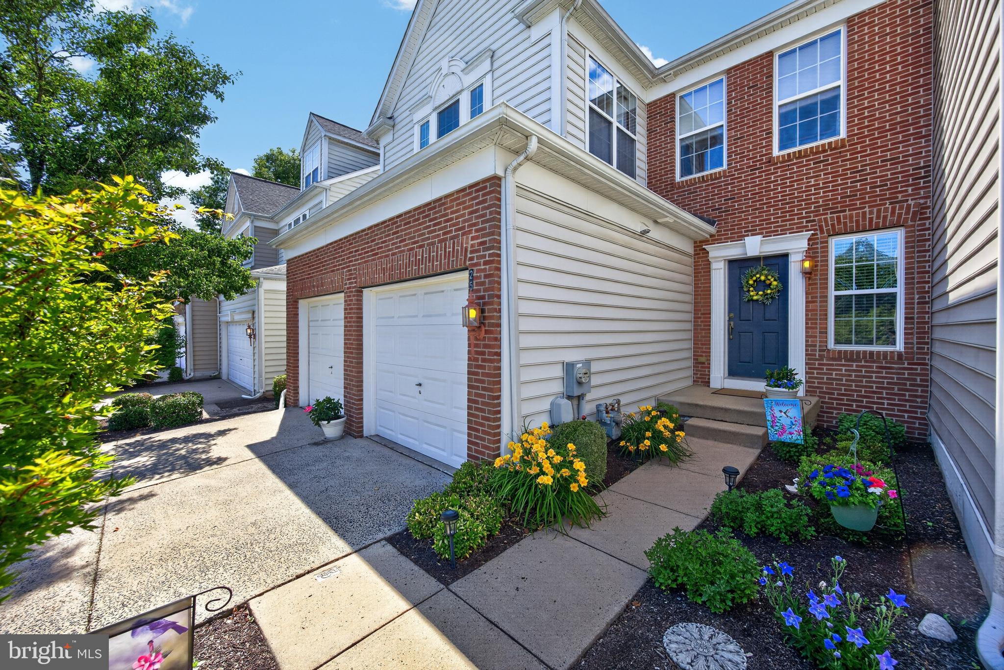 LONGFORD CROSSING - Residential