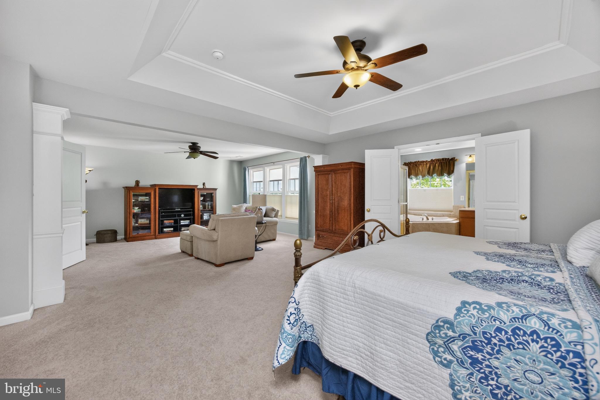 LONGFORD CROSSING - Residential