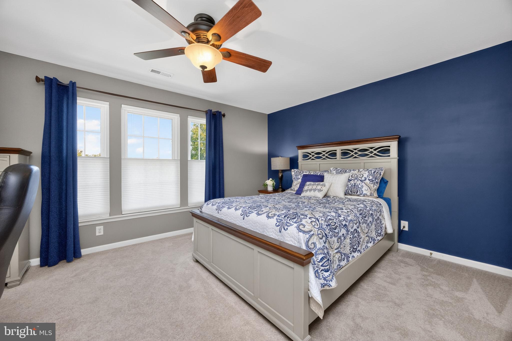 LONGFORD CROSSING - Residential