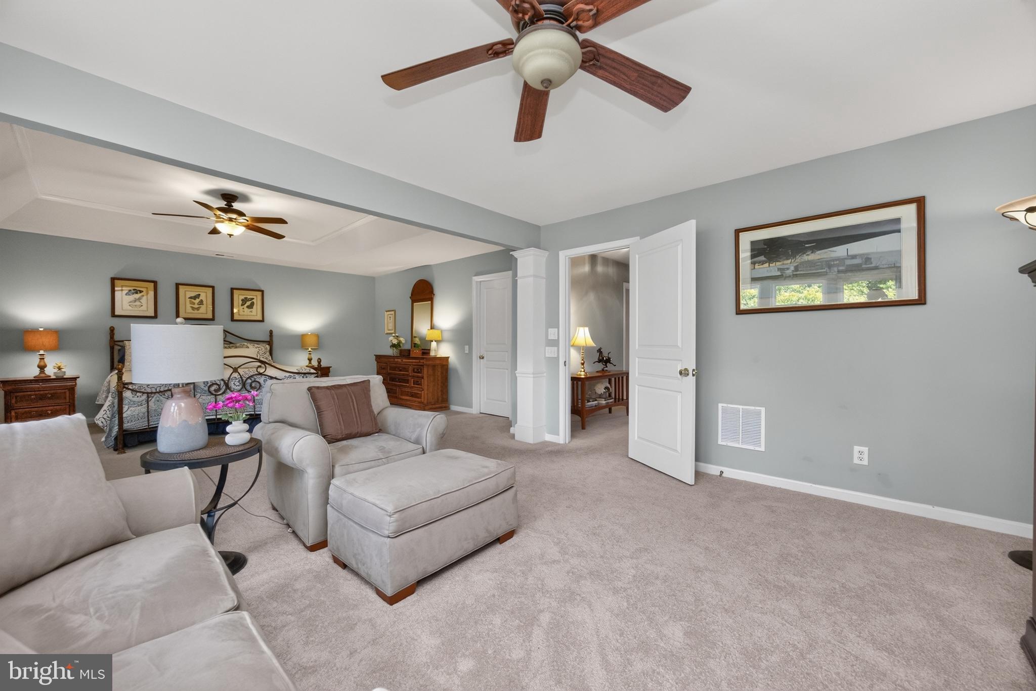 LONGFORD CROSSING - Residential