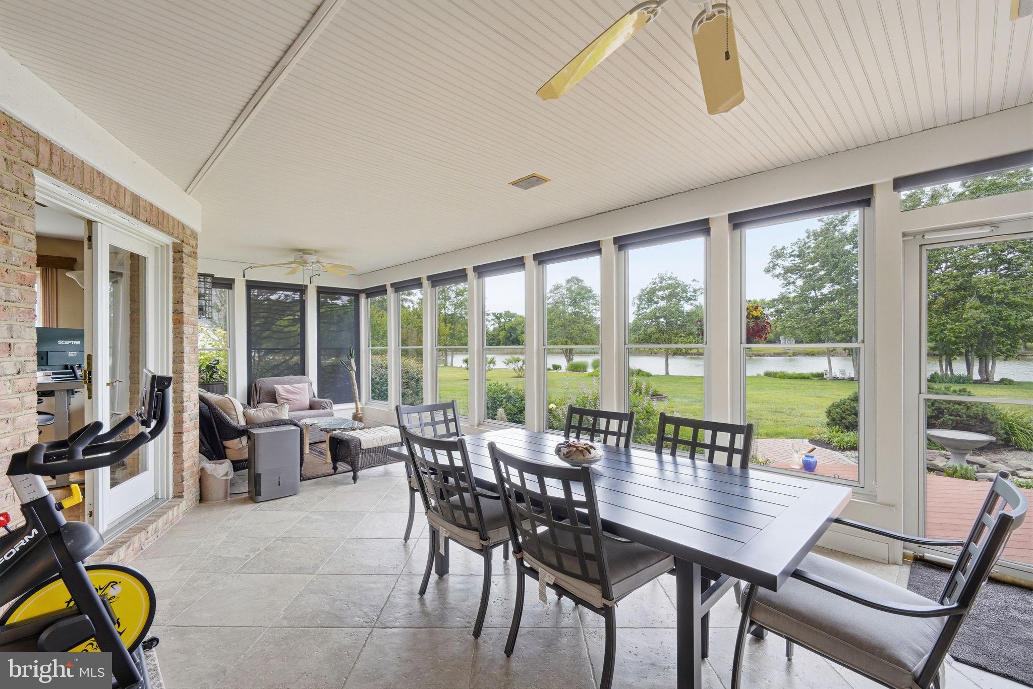 CHEWS MANOR - Residential