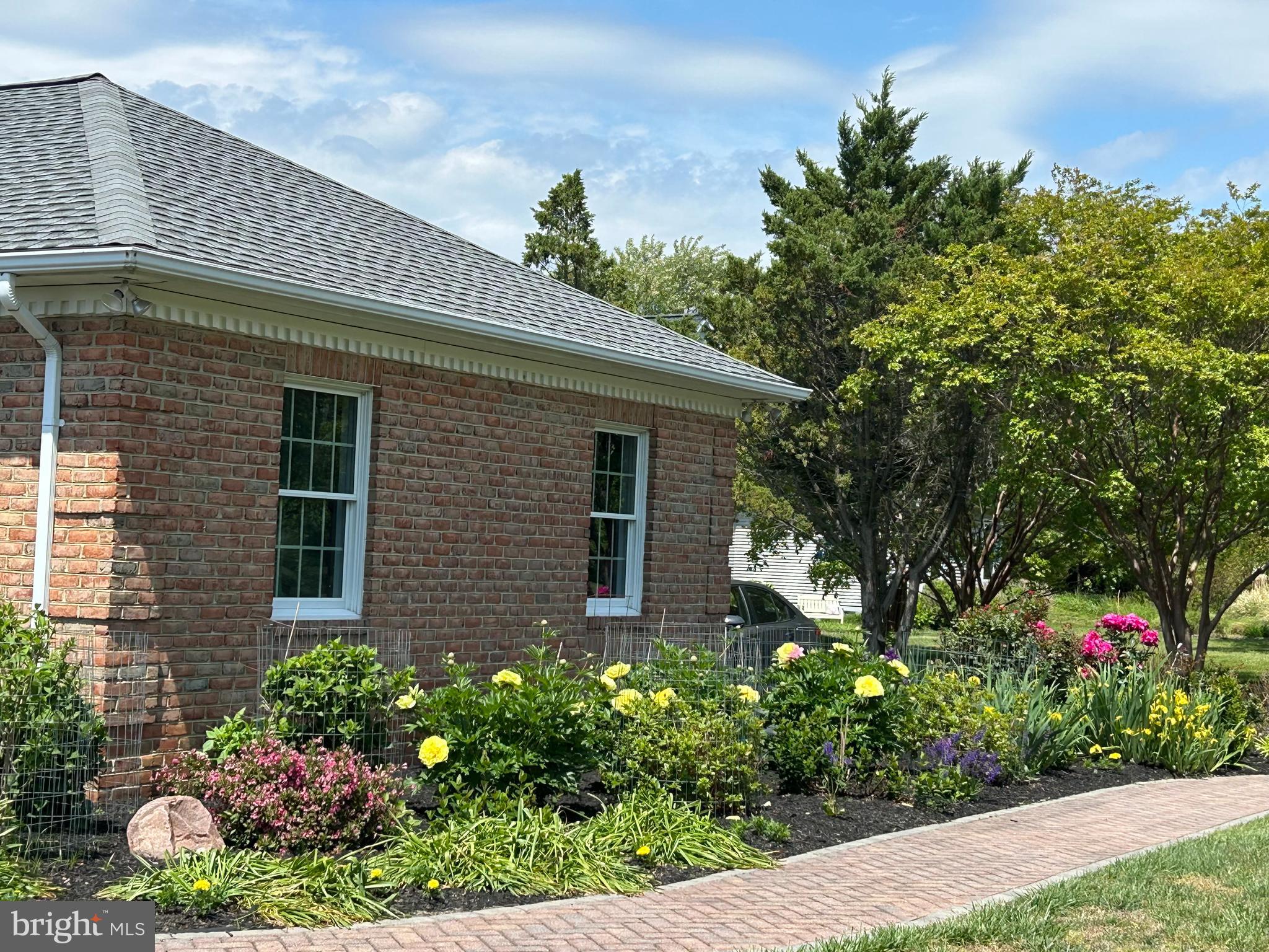 CHEWS MANOR - Residential