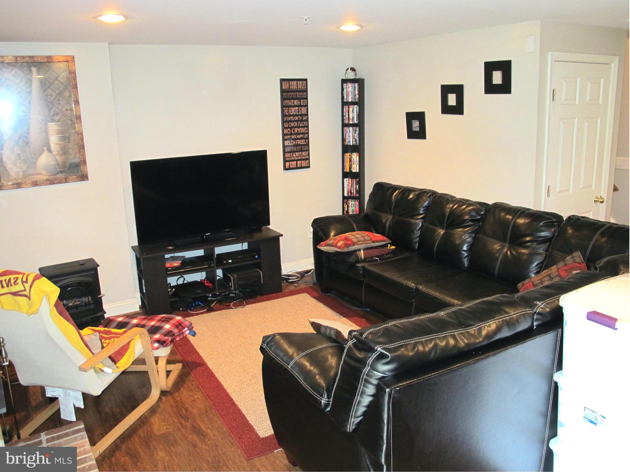 SEVEN OAKS - Residential