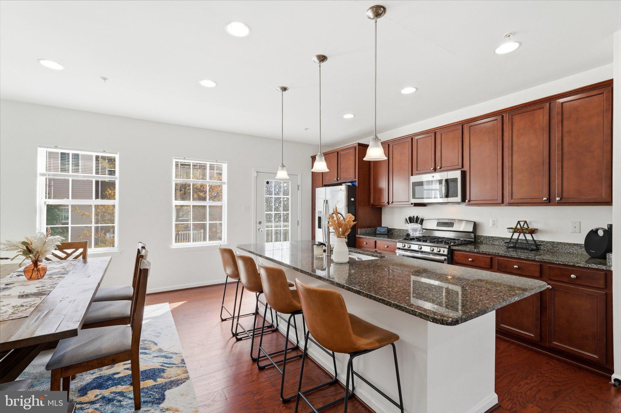 RED OAK CROSSING - Residential