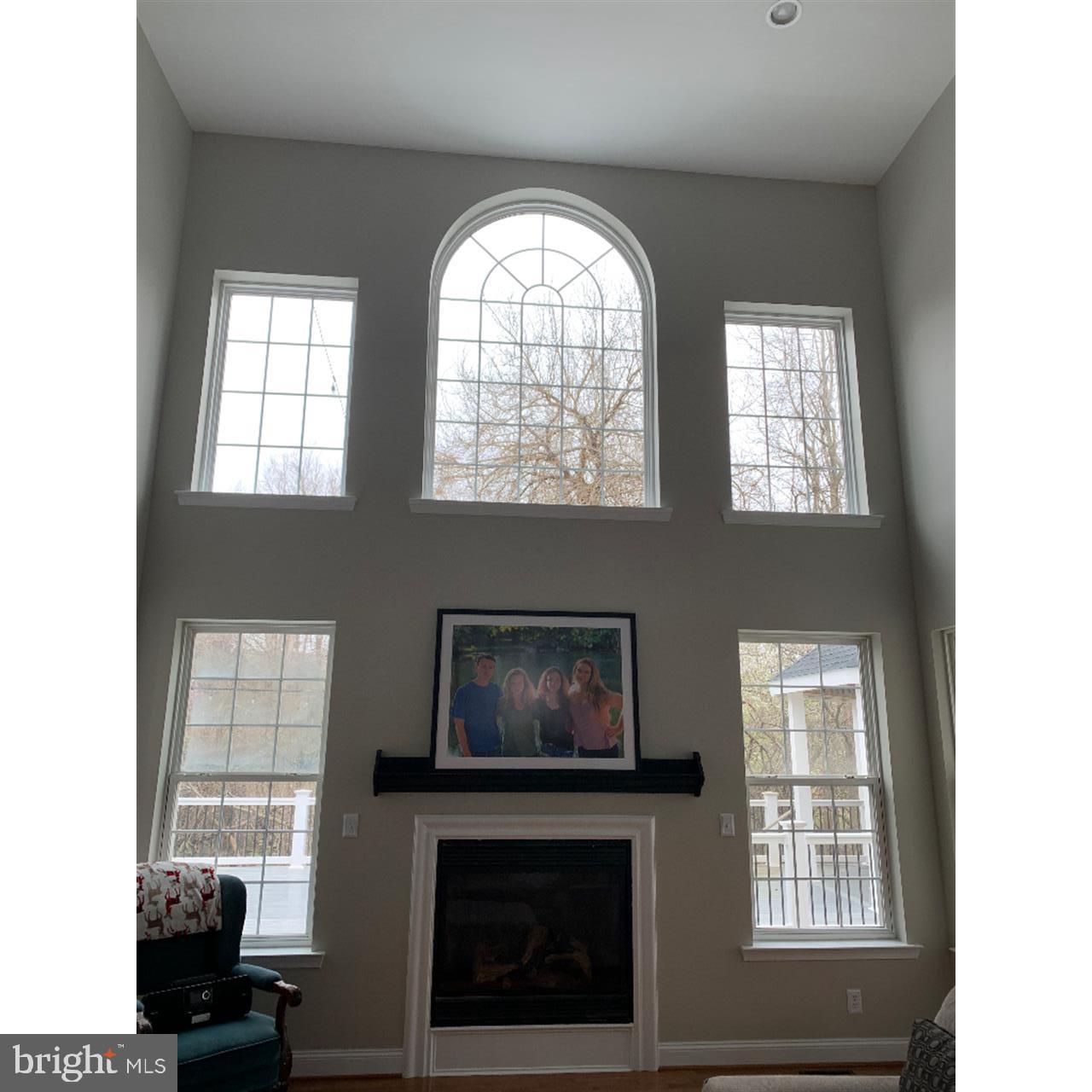 ISLAND CREEK WOODS - Residential