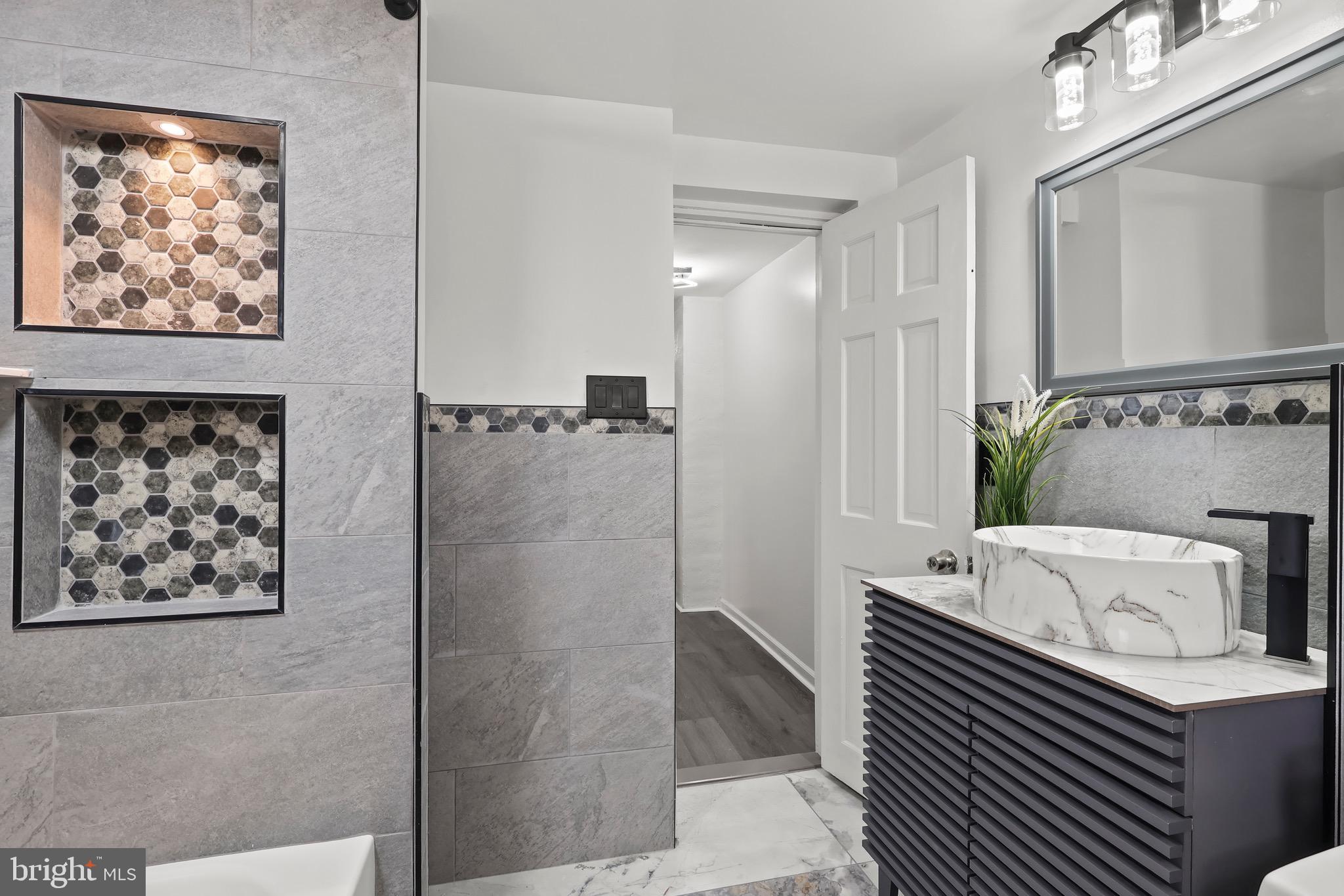 FRANKFORD - Residential
