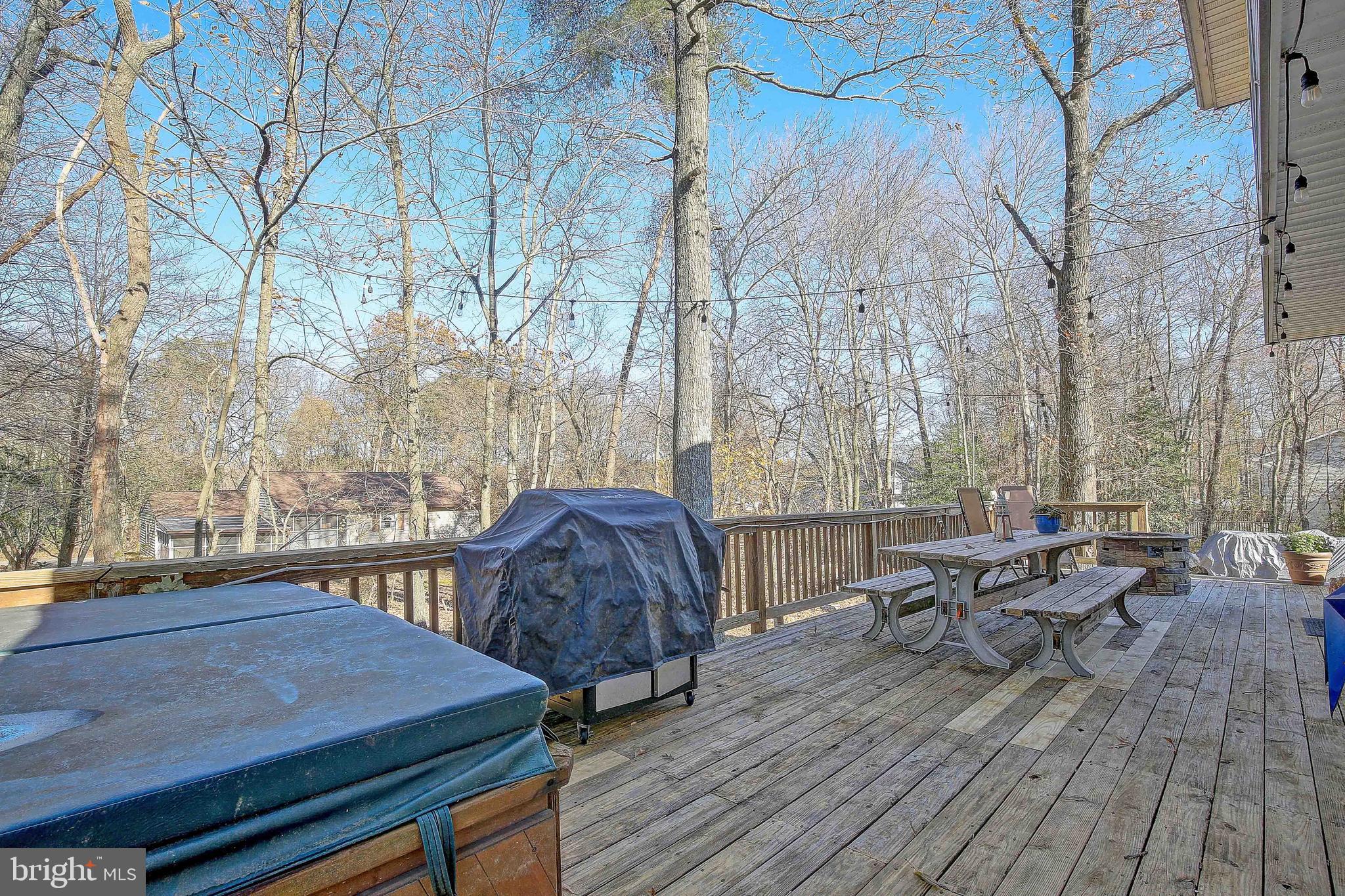 MAGOTHY PARK - Residential