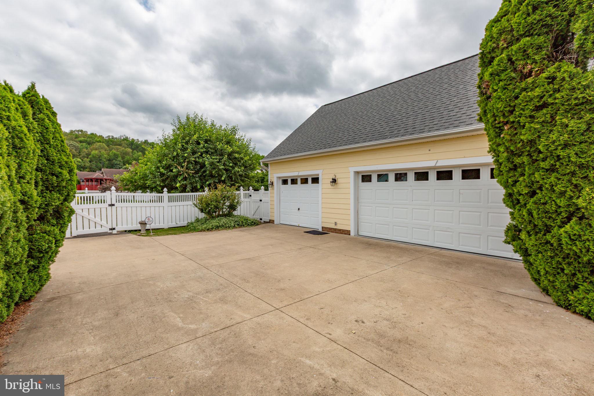 POTOMAC LANDING - Residential