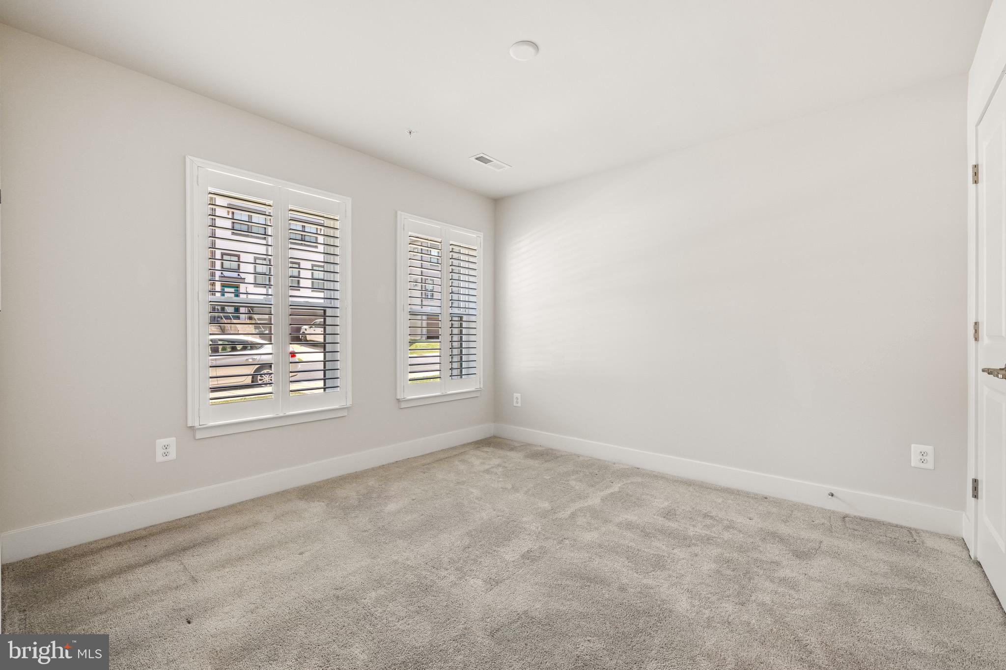 TANYARD SHORES - Residential