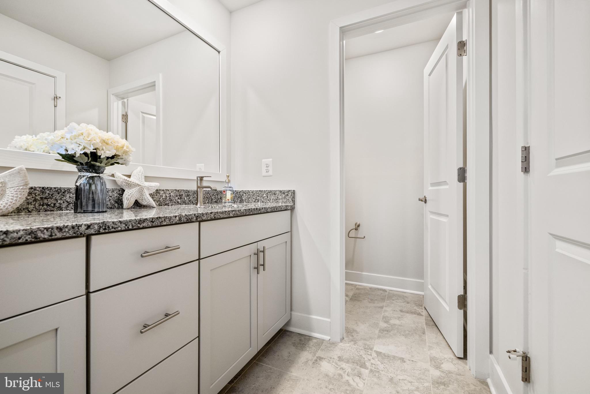 TANYARD SHORES - Residential