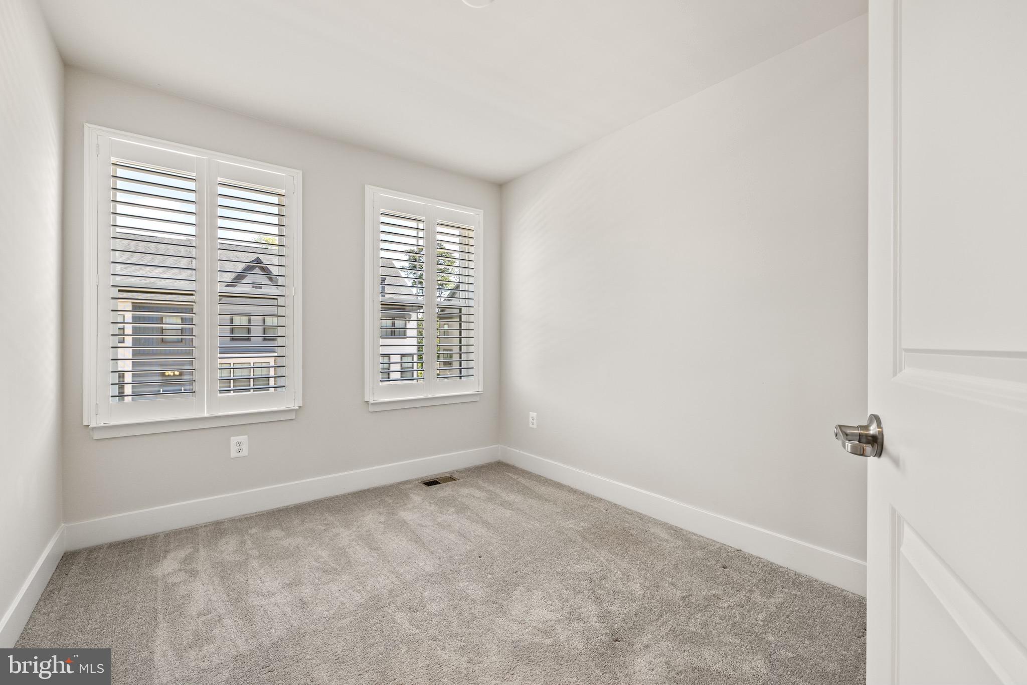 TANYARD SHORES - Residential