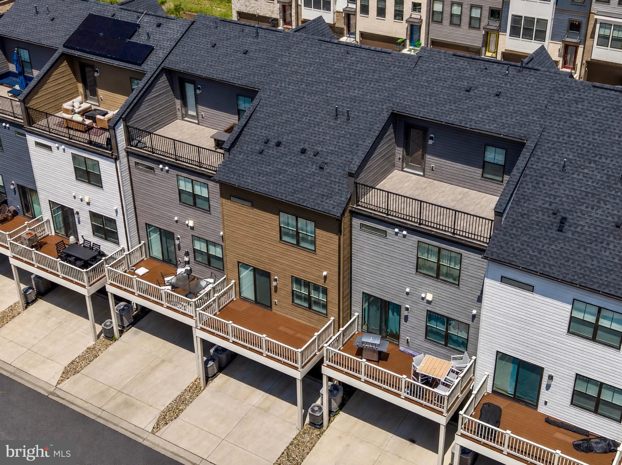 TANYARD SHORES - Residential