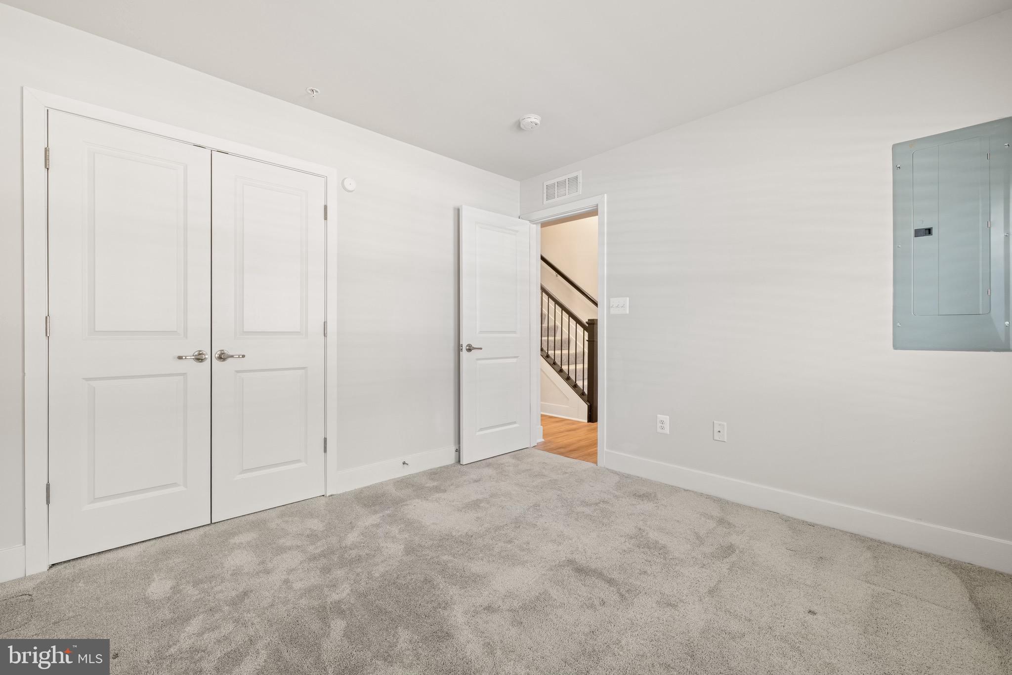 TANYARD SHORES - Residential