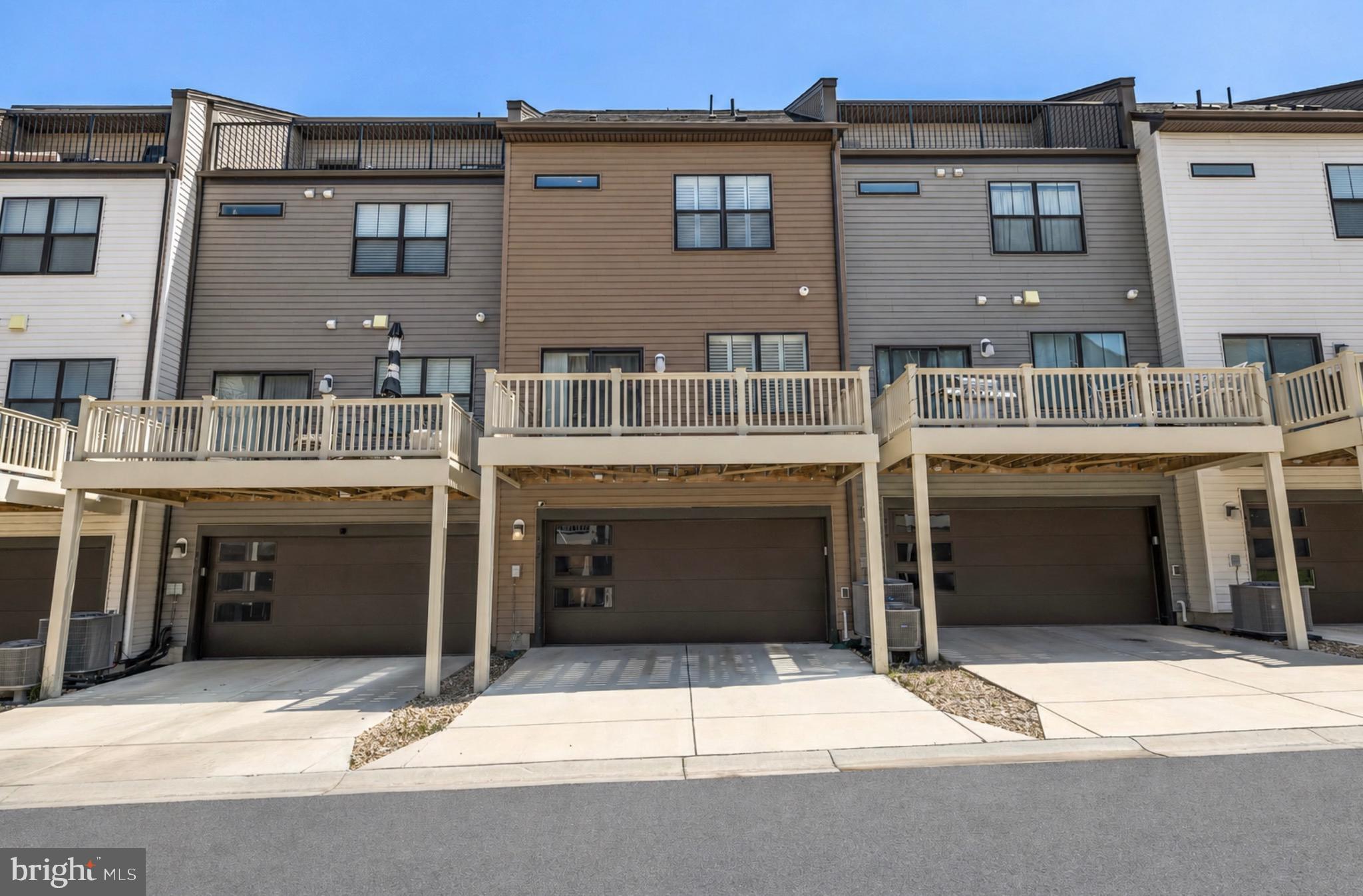 TANYARD SHORES - Residential