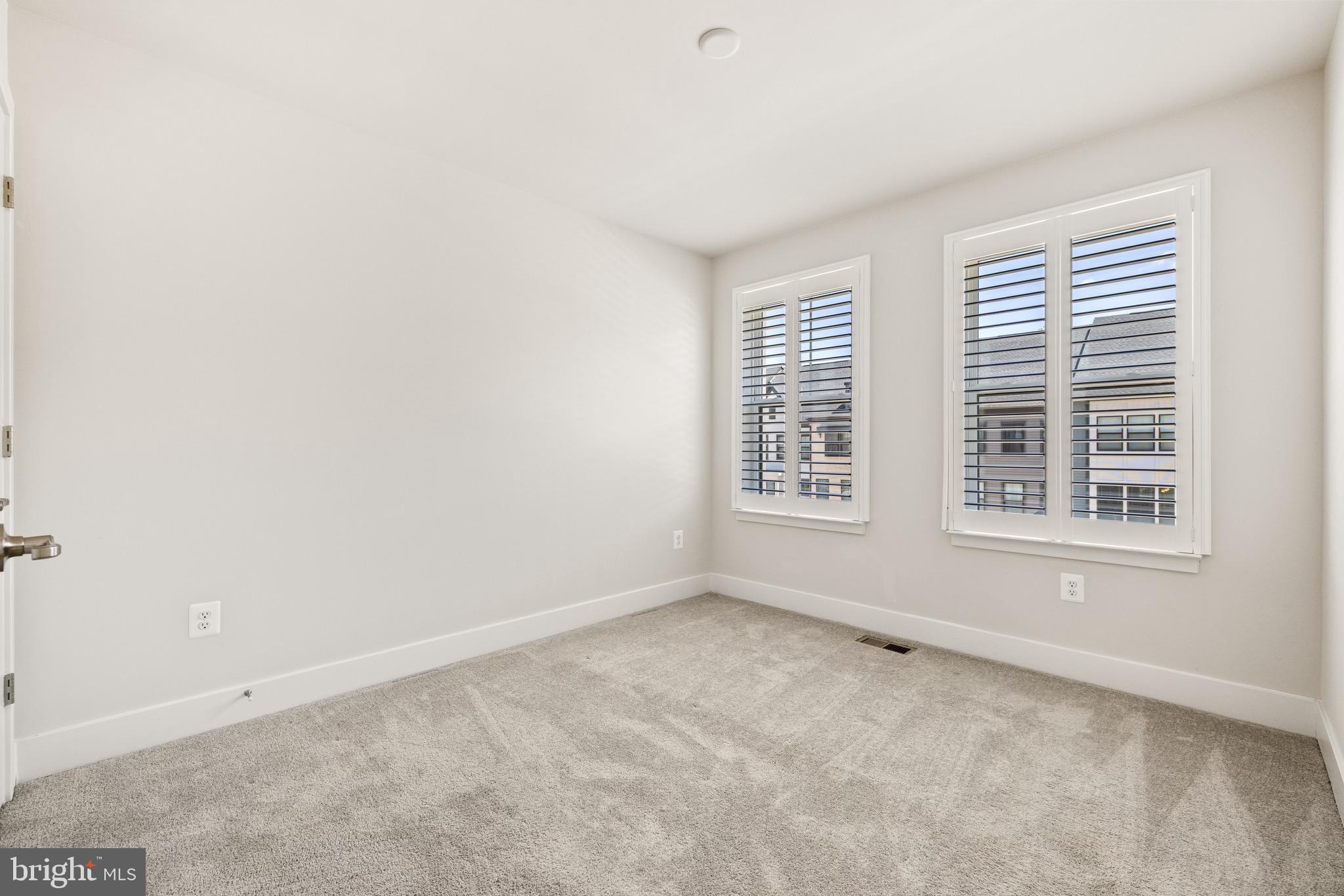 TANYARD SHORES - Residential