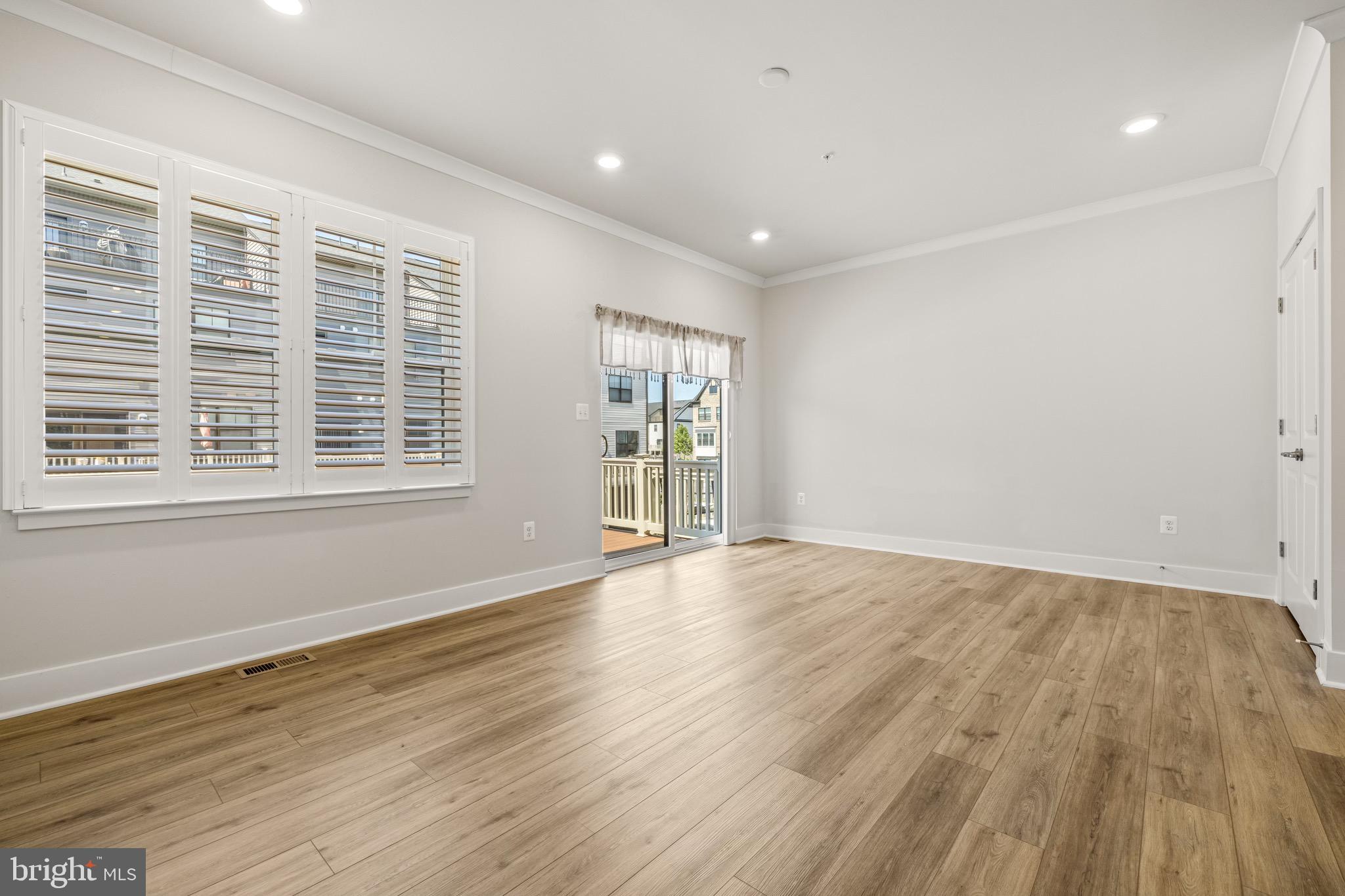 TANYARD SHORES - Residential