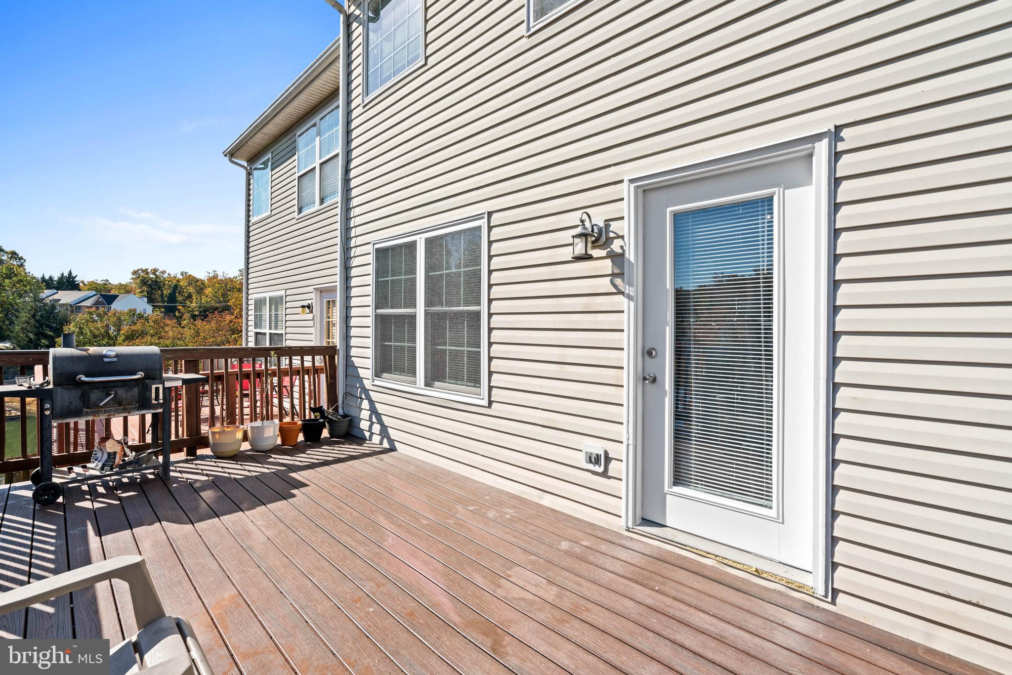 STONE RIVER - Residential Lease