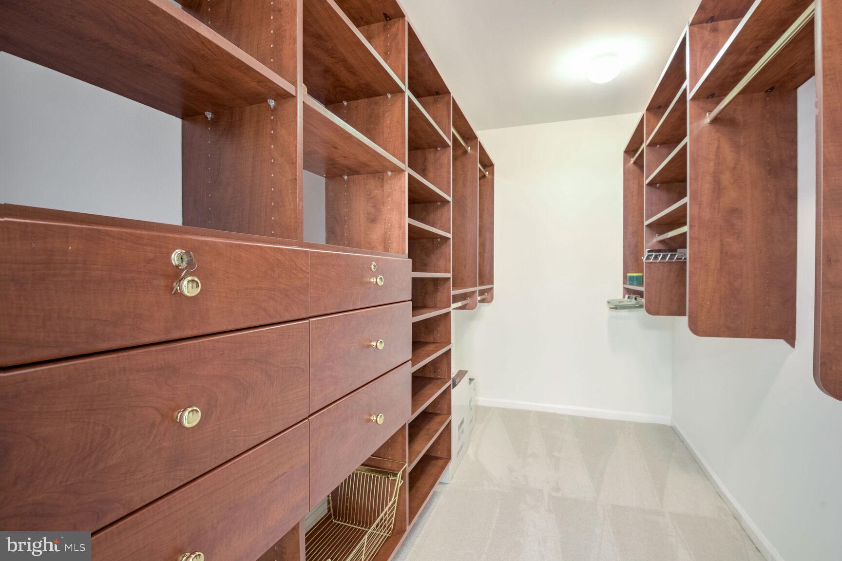 AVENEL - Residential