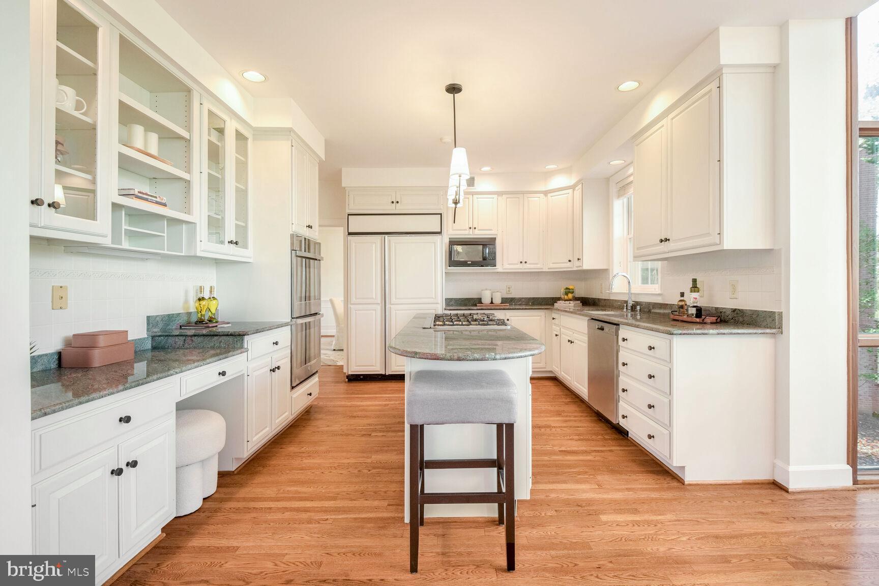 AVENEL - Residential