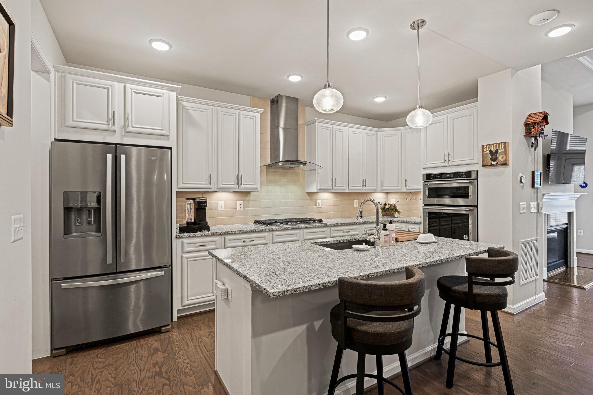 LEXINGTON 7 - Residential
