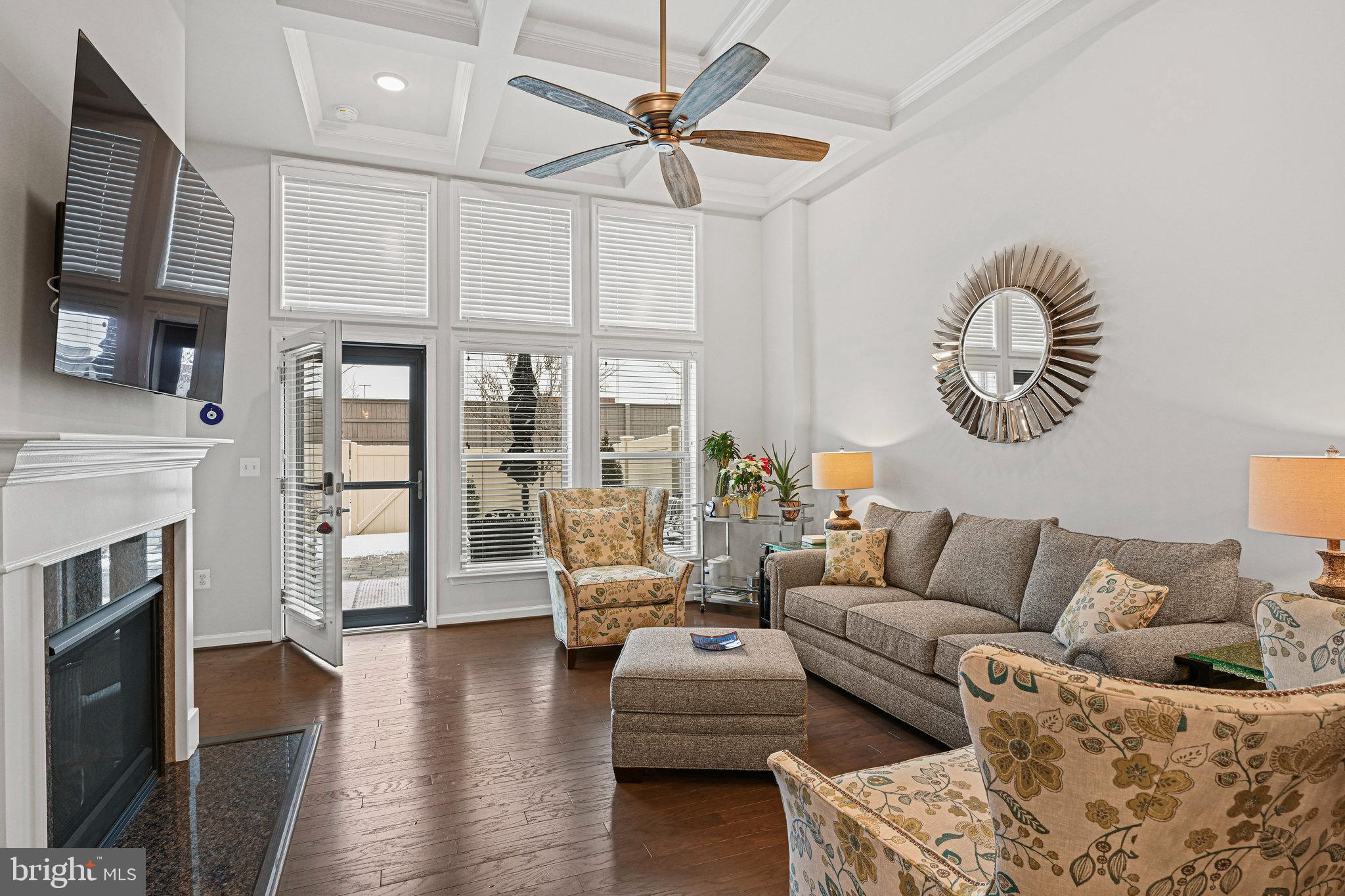 LEXINGTON 7 - Residential