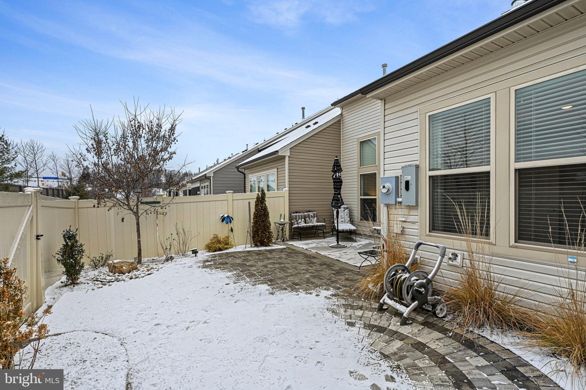 LEXINGTON 7 - Residential