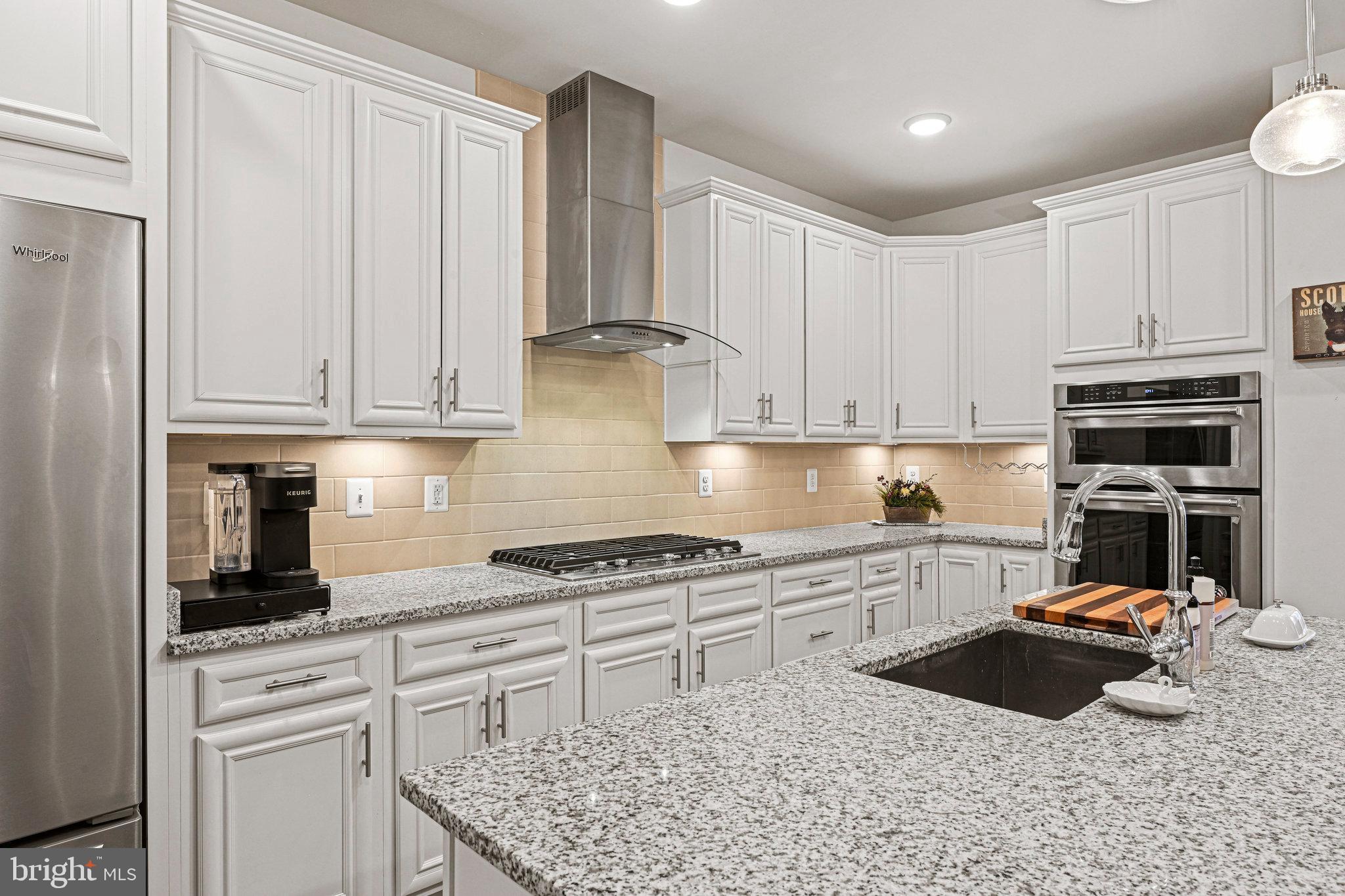 LEXINGTON 7 - Residential