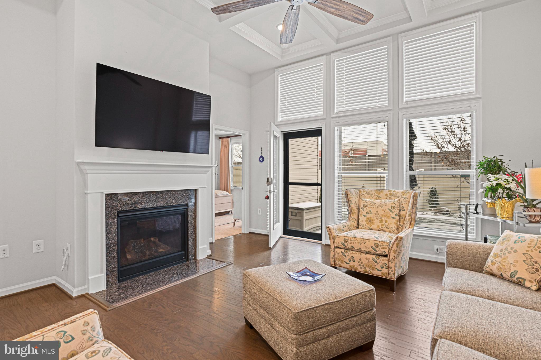 LEXINGTON 7 - Residential