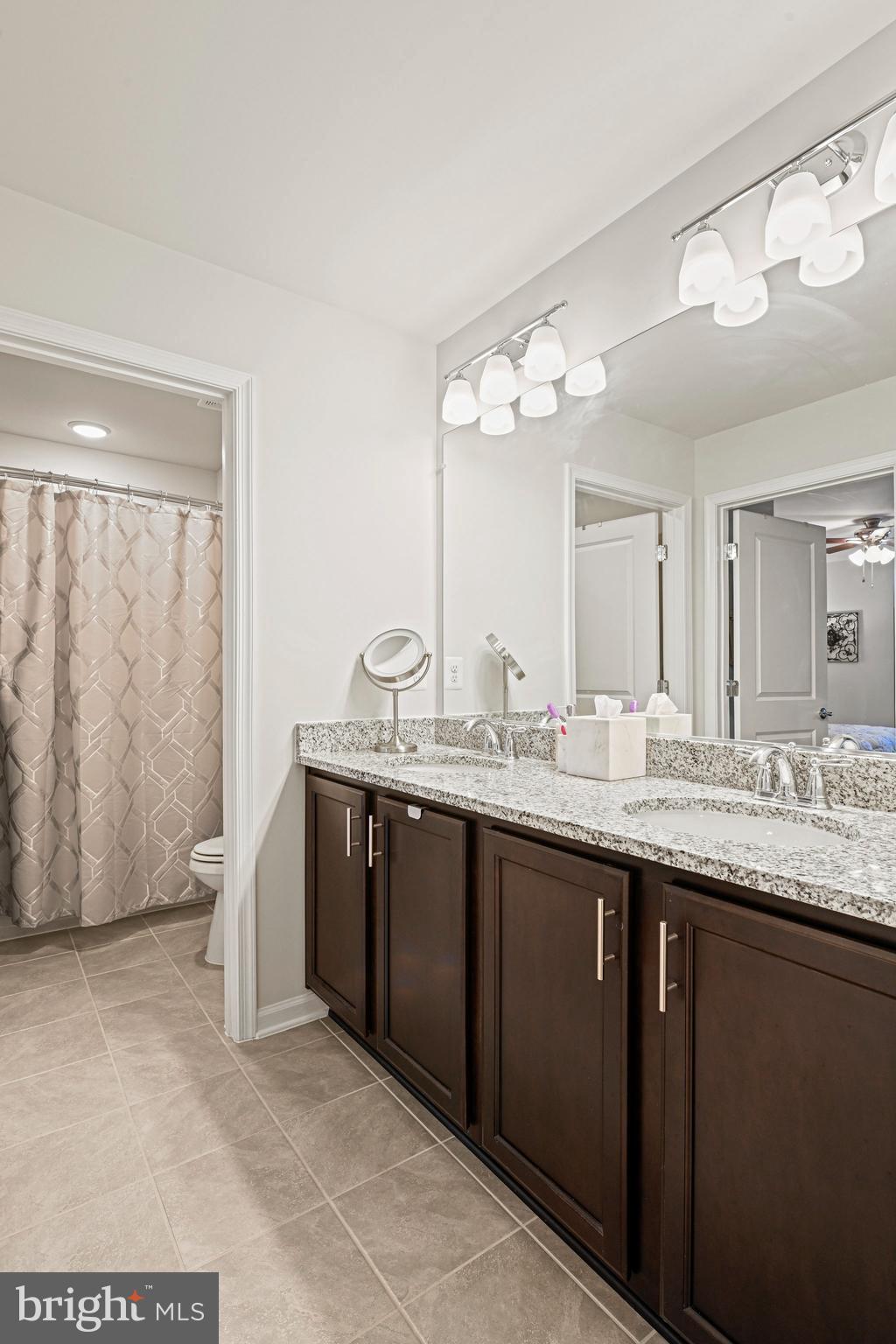 LEXINGTON 7 - Residential