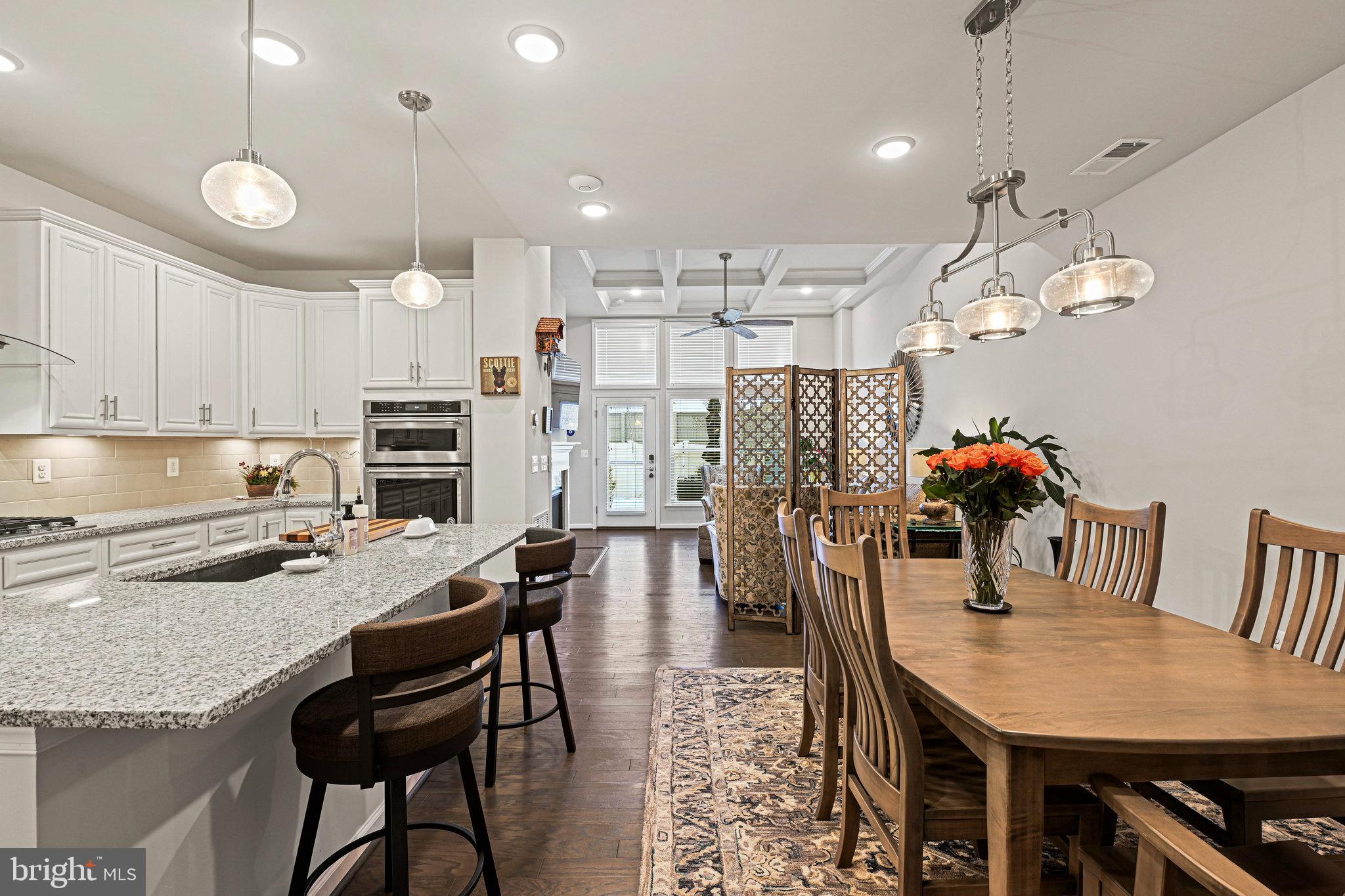 LEXINGTON 7 - Residential