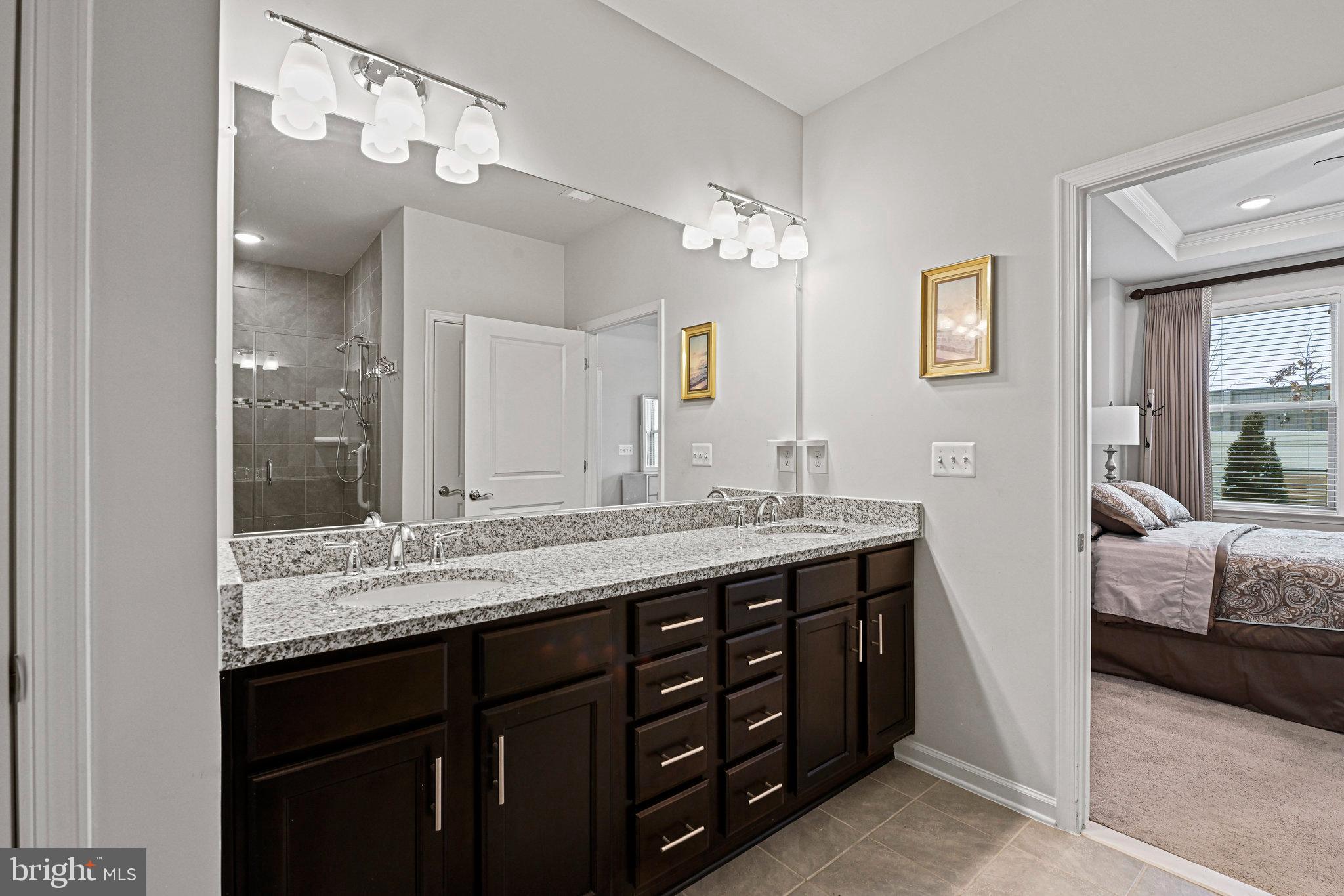 LEXINGTON 7 - Residential