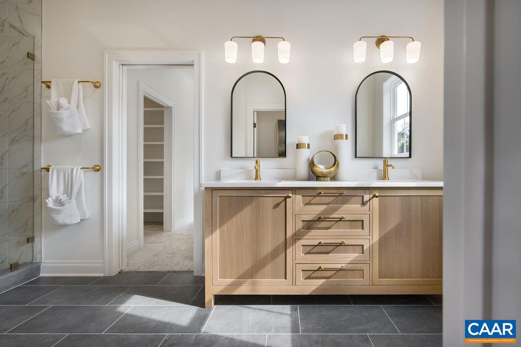 MONTGOMERY RIDGE - Residential