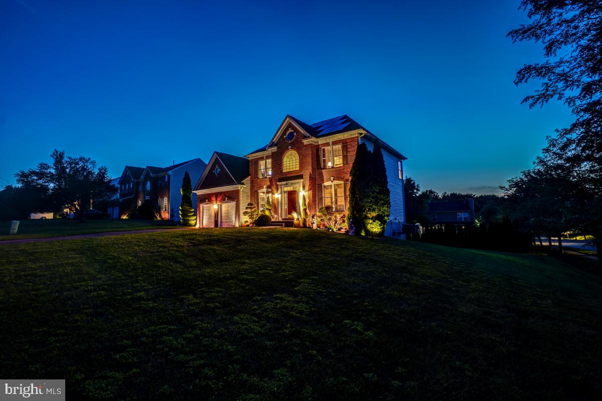 HOYLES MILL VILLAGE - Residential