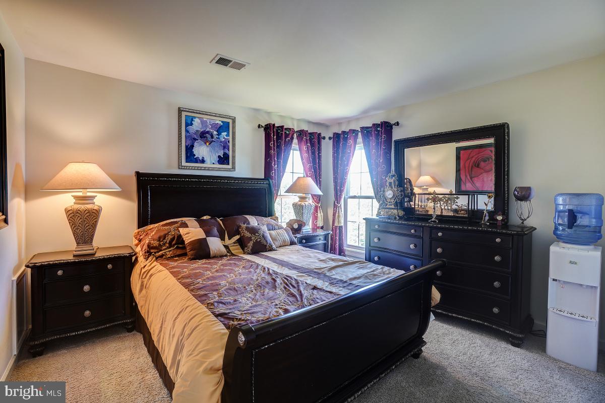 HOYLES MILL VILLAGE - Residential