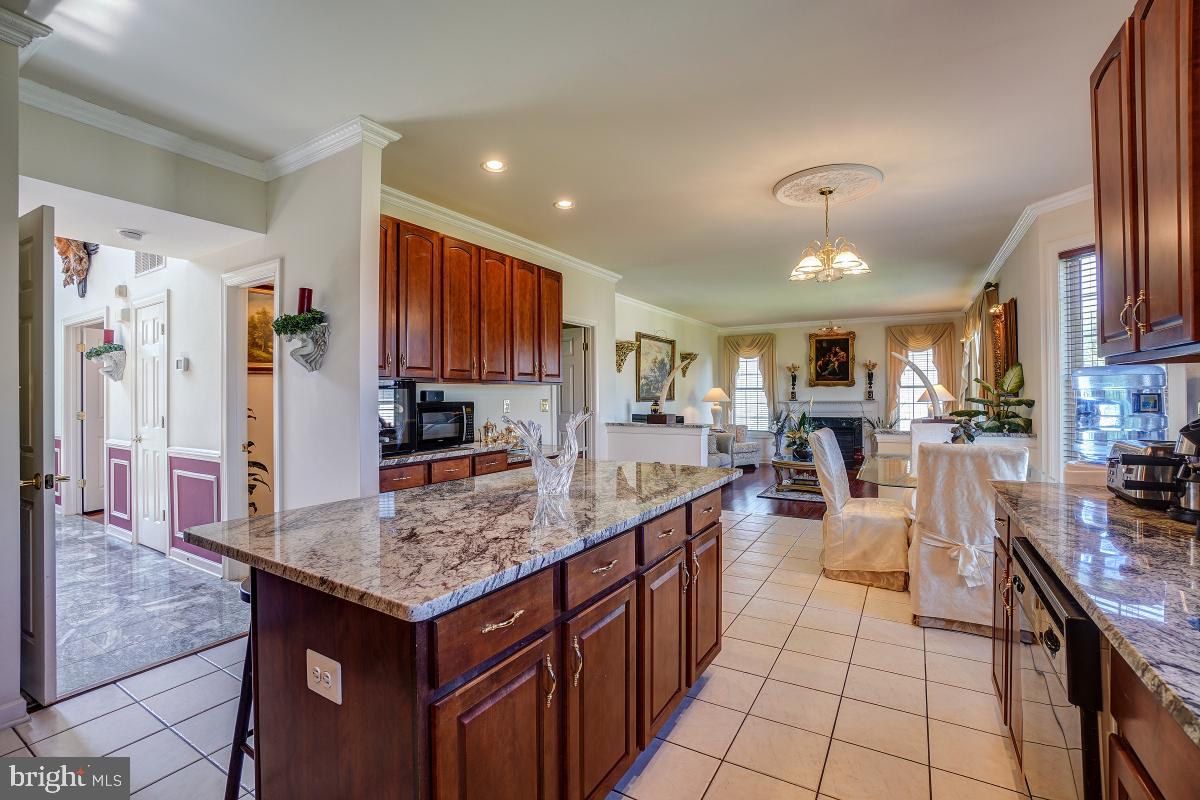 HOYLES MILL VILLAGE - Residential