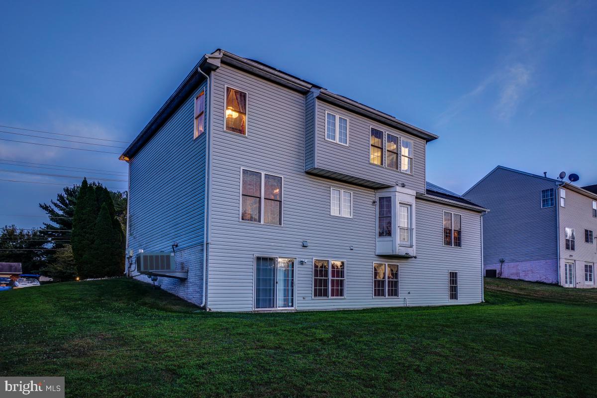 HOYLES MILL VILLAGE - Residential