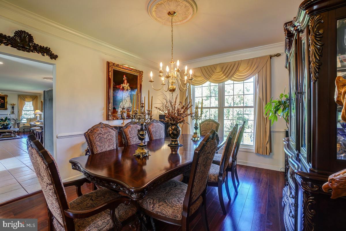 HOYLES MILL VILLAGE - Residential