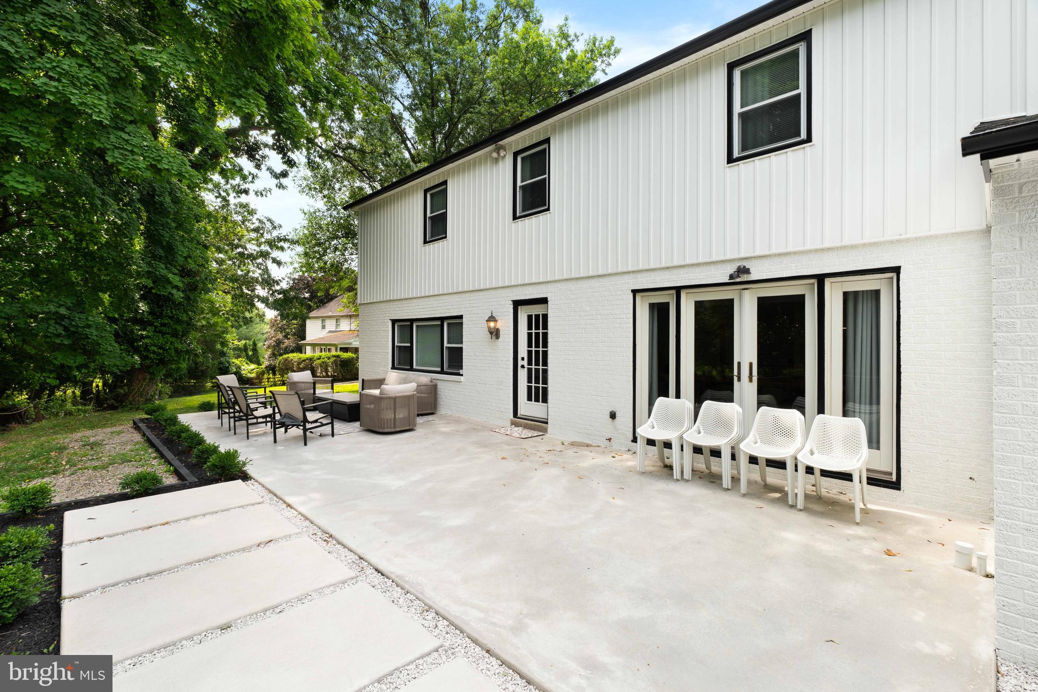 HUNTINGDON VALLEY - Residential