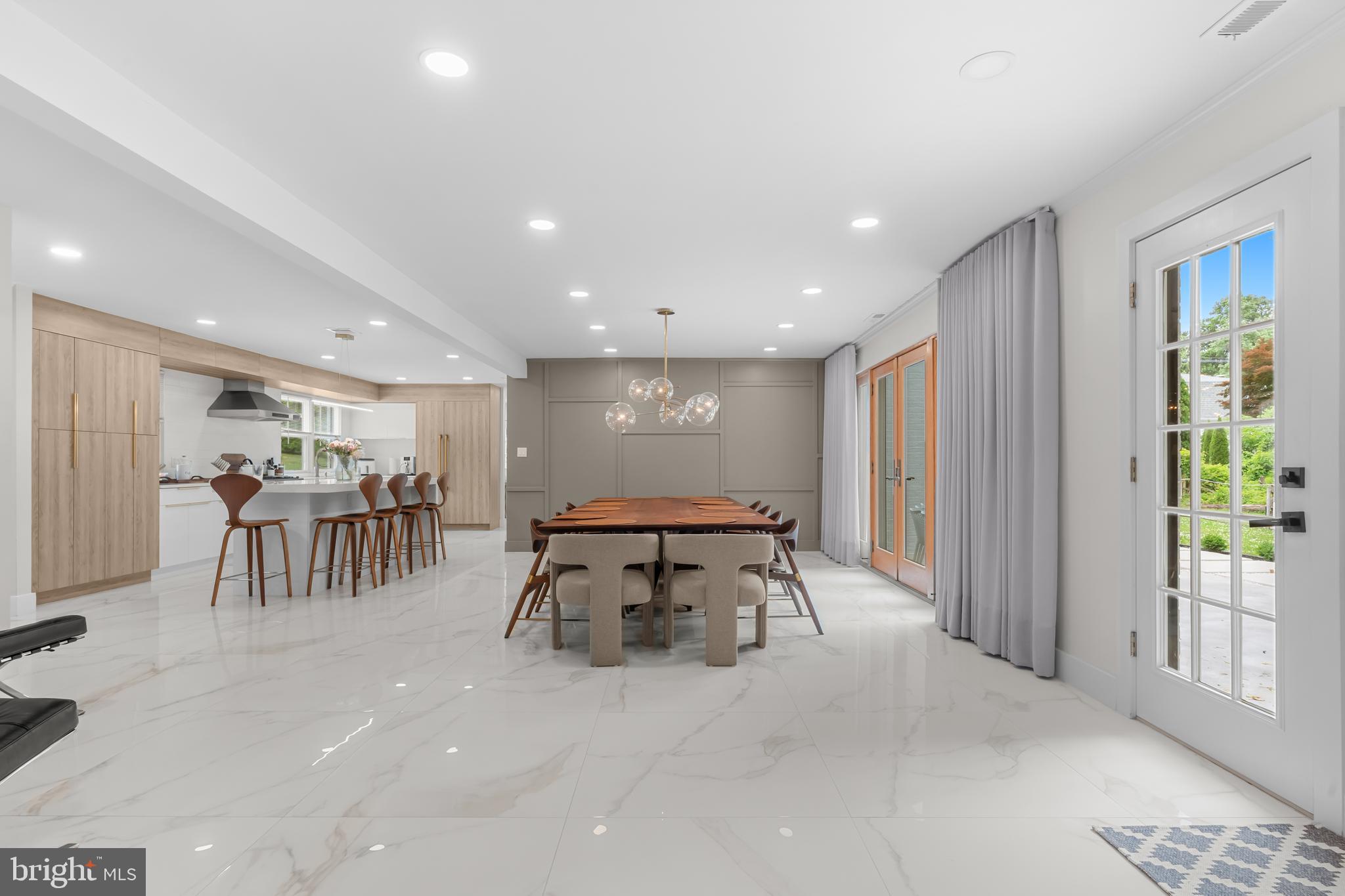 HUNTINGDON VALLEY - Residential