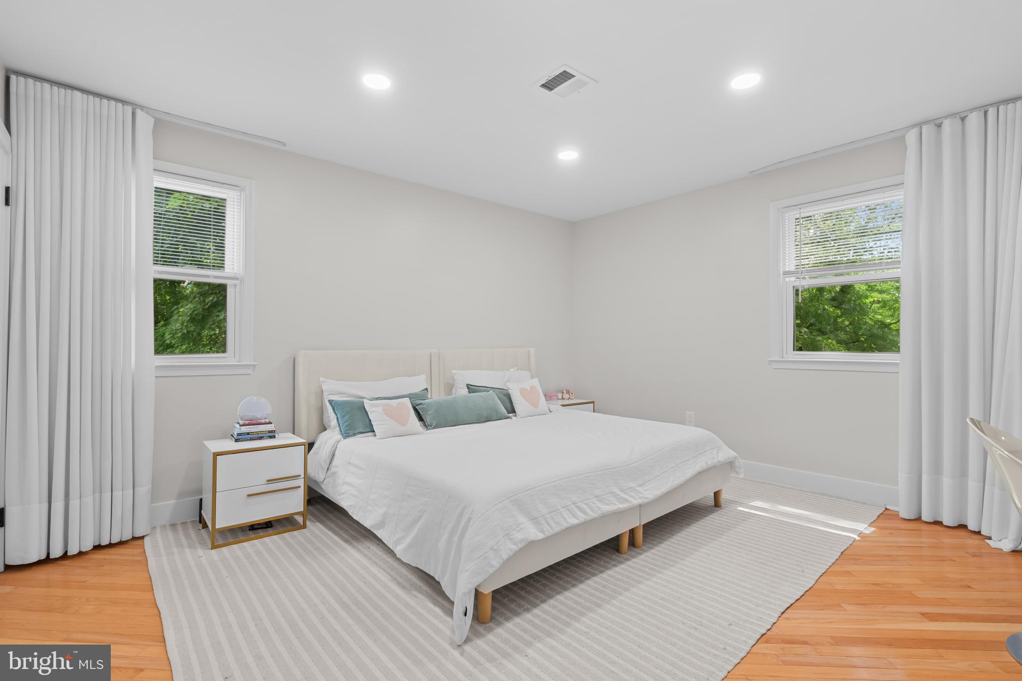 HUNTINGDON VALLEY - Residential