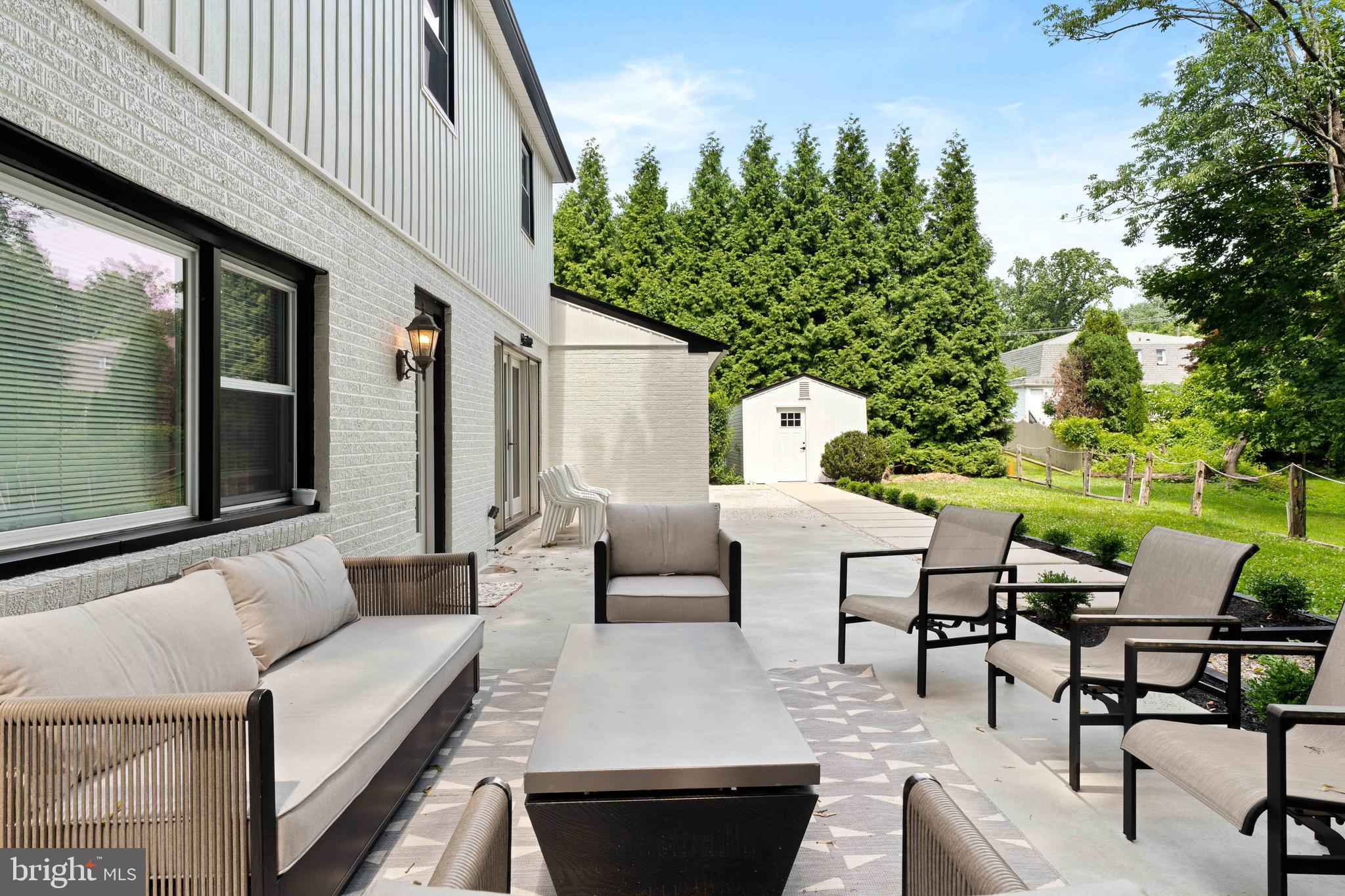 HUNTINGDON VALLEY - Residential