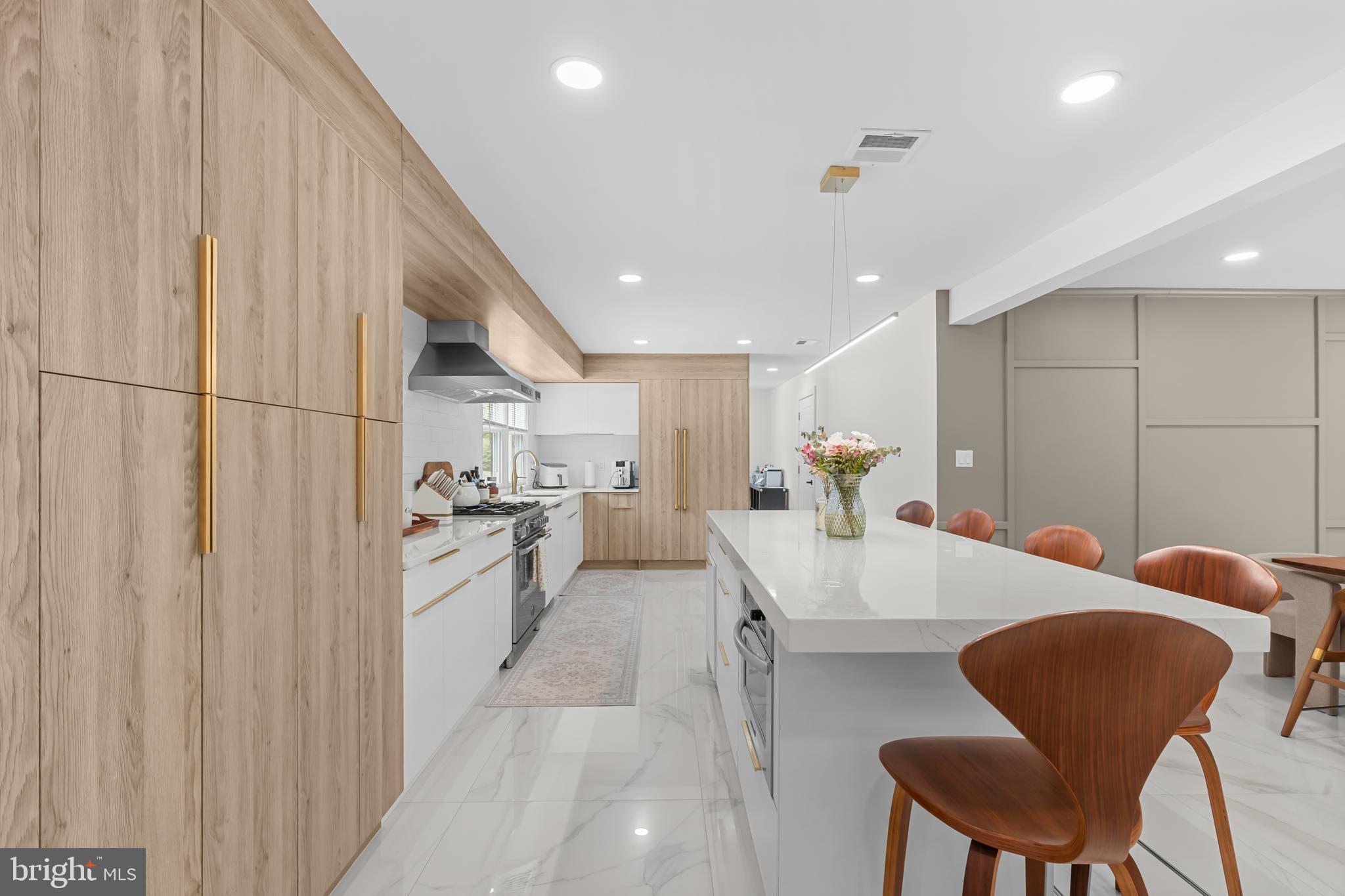 HUNTINGDON VALLEY - Residential