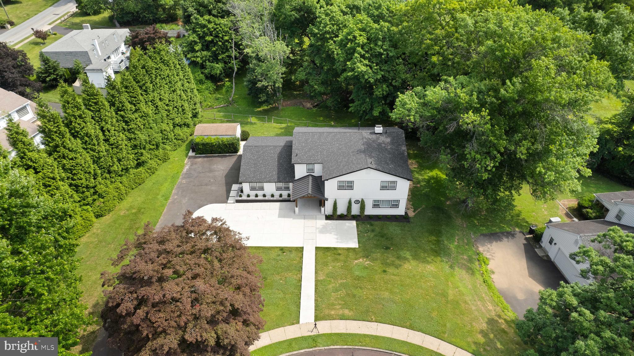 HUNTINGDON VALLEY - Residential