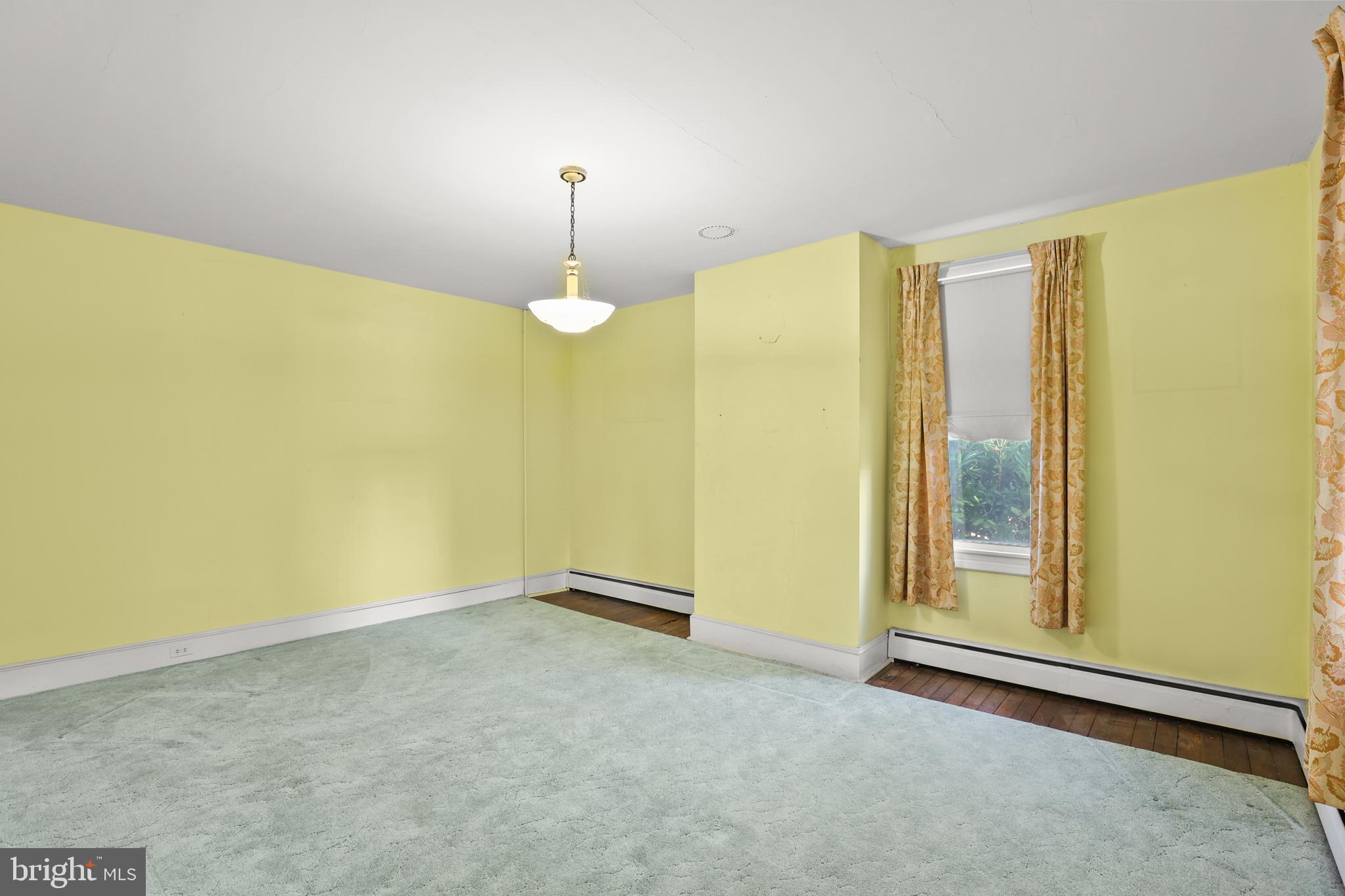 HAMPSTEAD - Residential