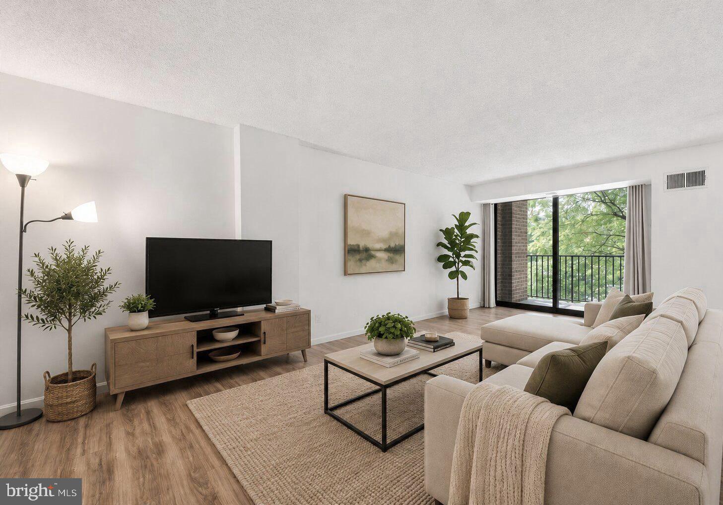 IDYLWOOD TOWERS CONDO - Residential