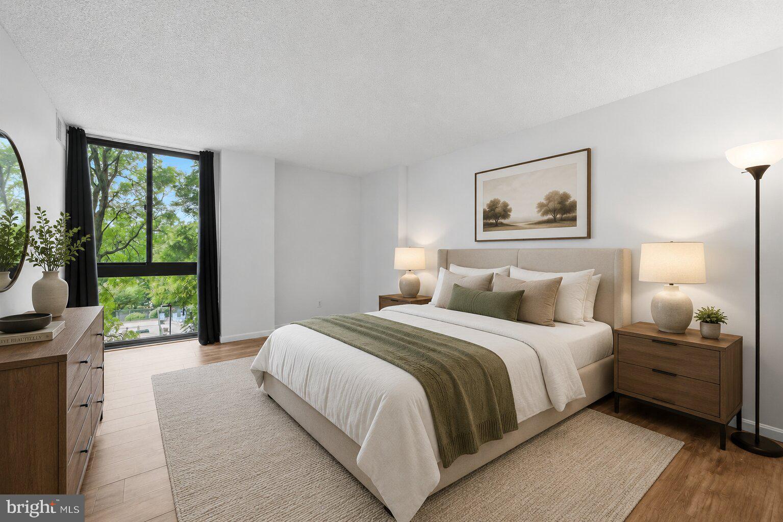 IDYLWOOD TOWERS CONDO - Residential